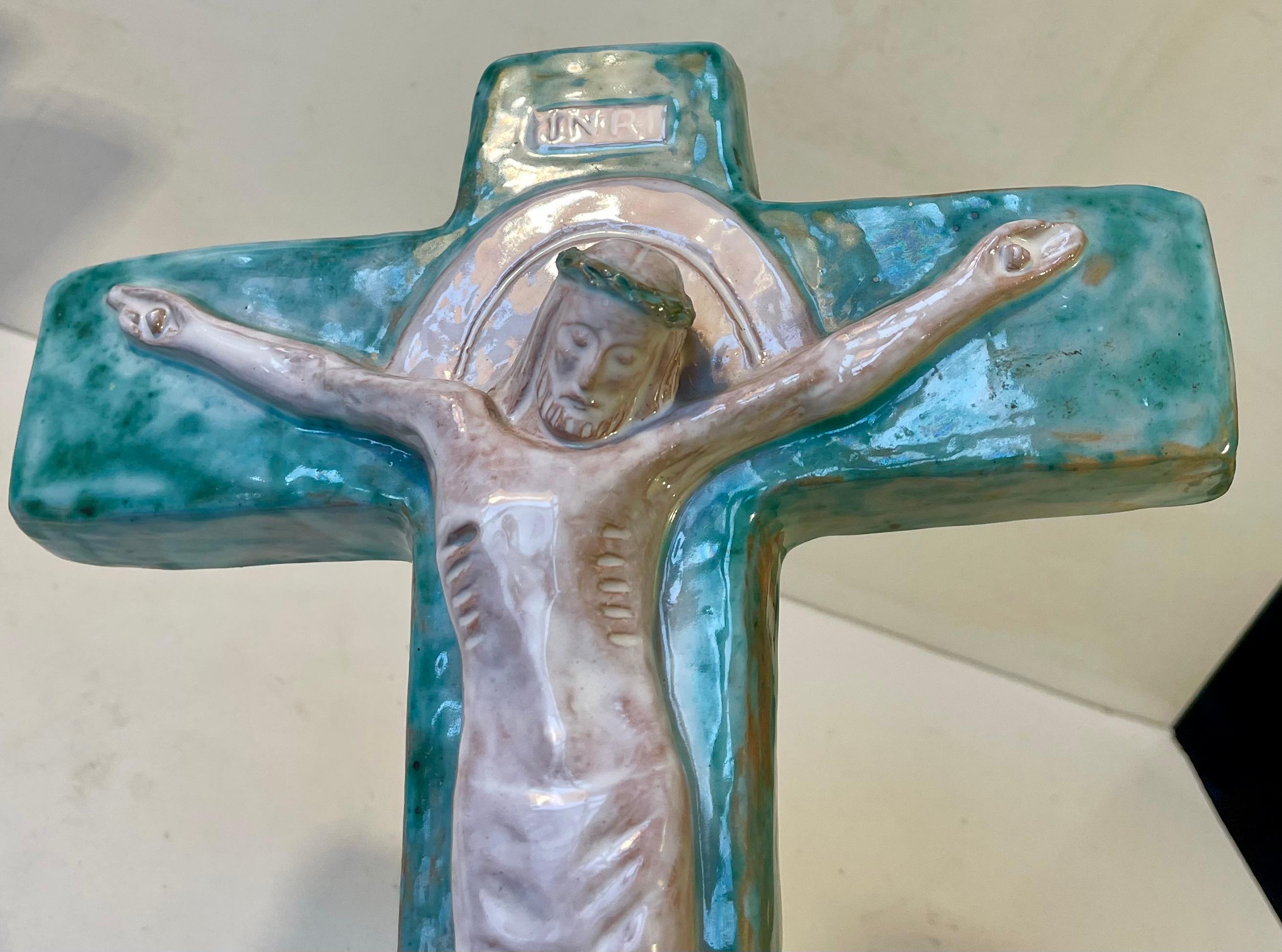 Art Deco INRI - Italian Crucifix in Glazed Ceramic, 1930s For Sale