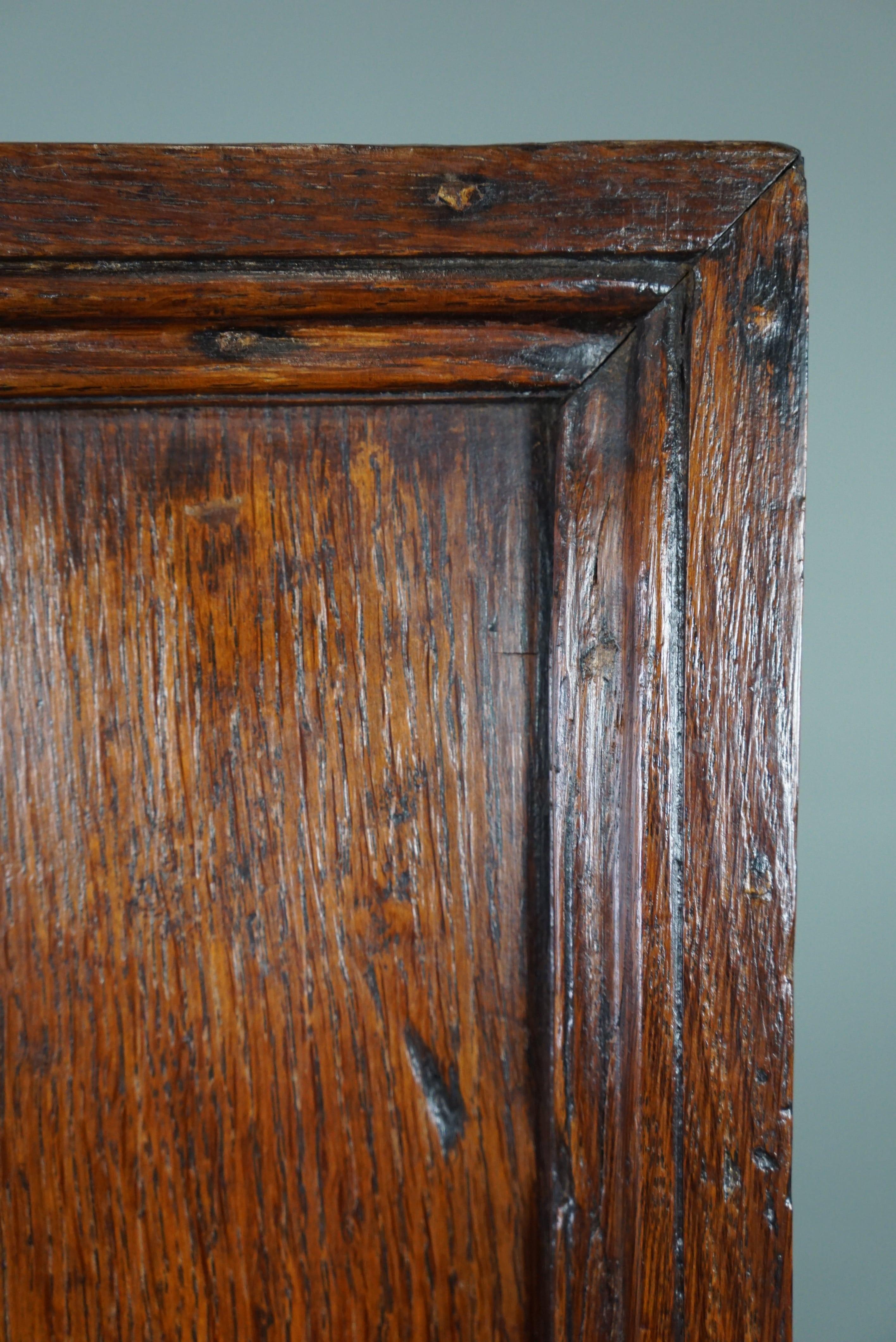 Insanely beautiful antique oak 4-door cupboard, 18th century For Sale 6