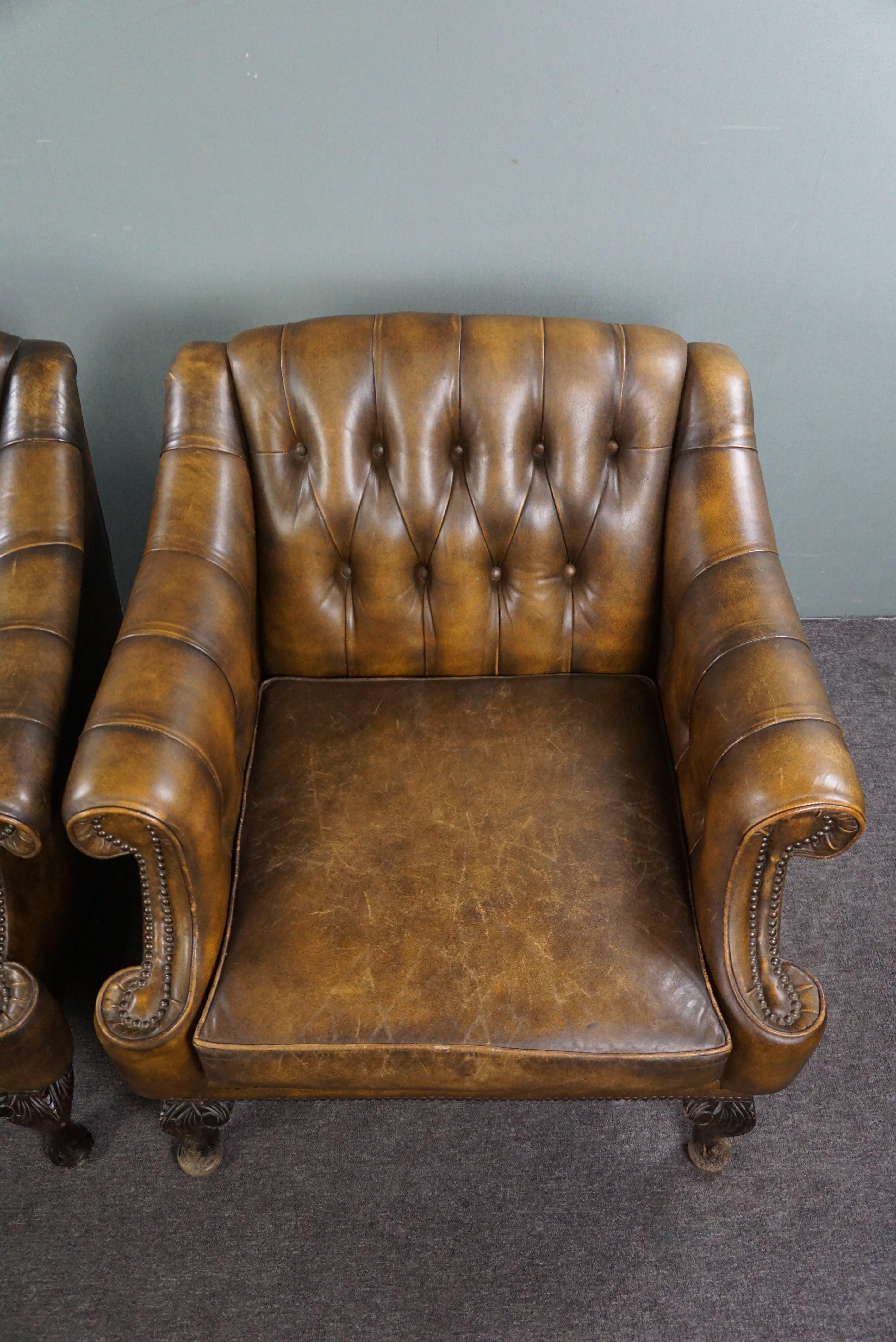 Insanely unique set of two cowhide leather Chesterfield armchairs/arm chairs For Sale 3