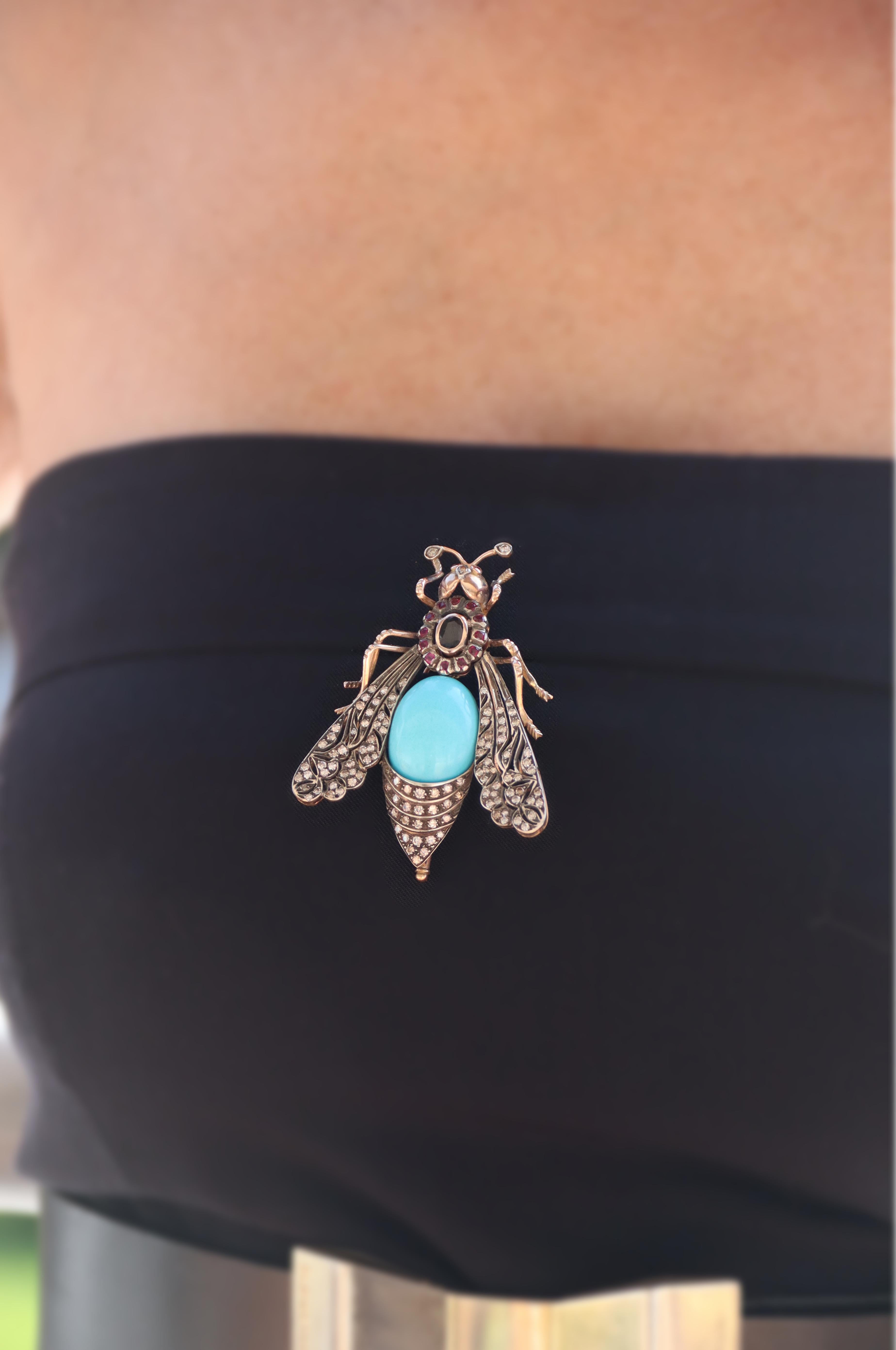 Insecto Rubíes Diamantes Zafiro Turquesa Broche de Oro Amarillo de 14 Kilates en venta 2