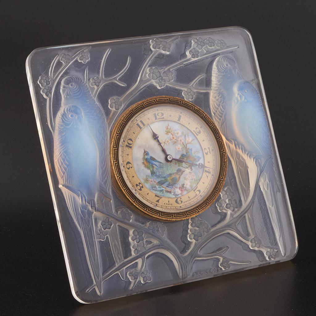French Inséparables An Art Deco Clock by Rene Lalique (1860 - 1945) For Sale