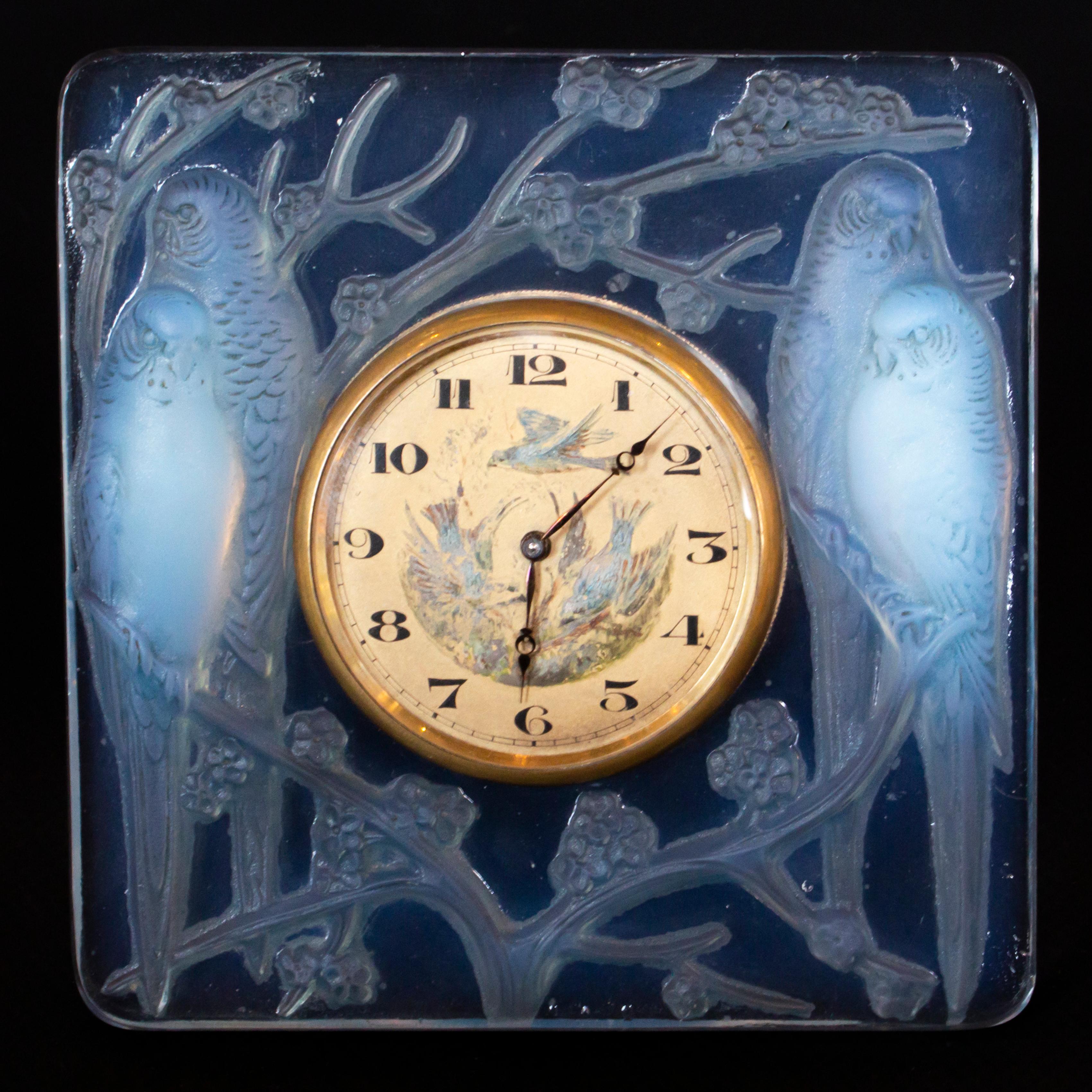 Inséparables Art Deco Glass Clock by René Lalique 1