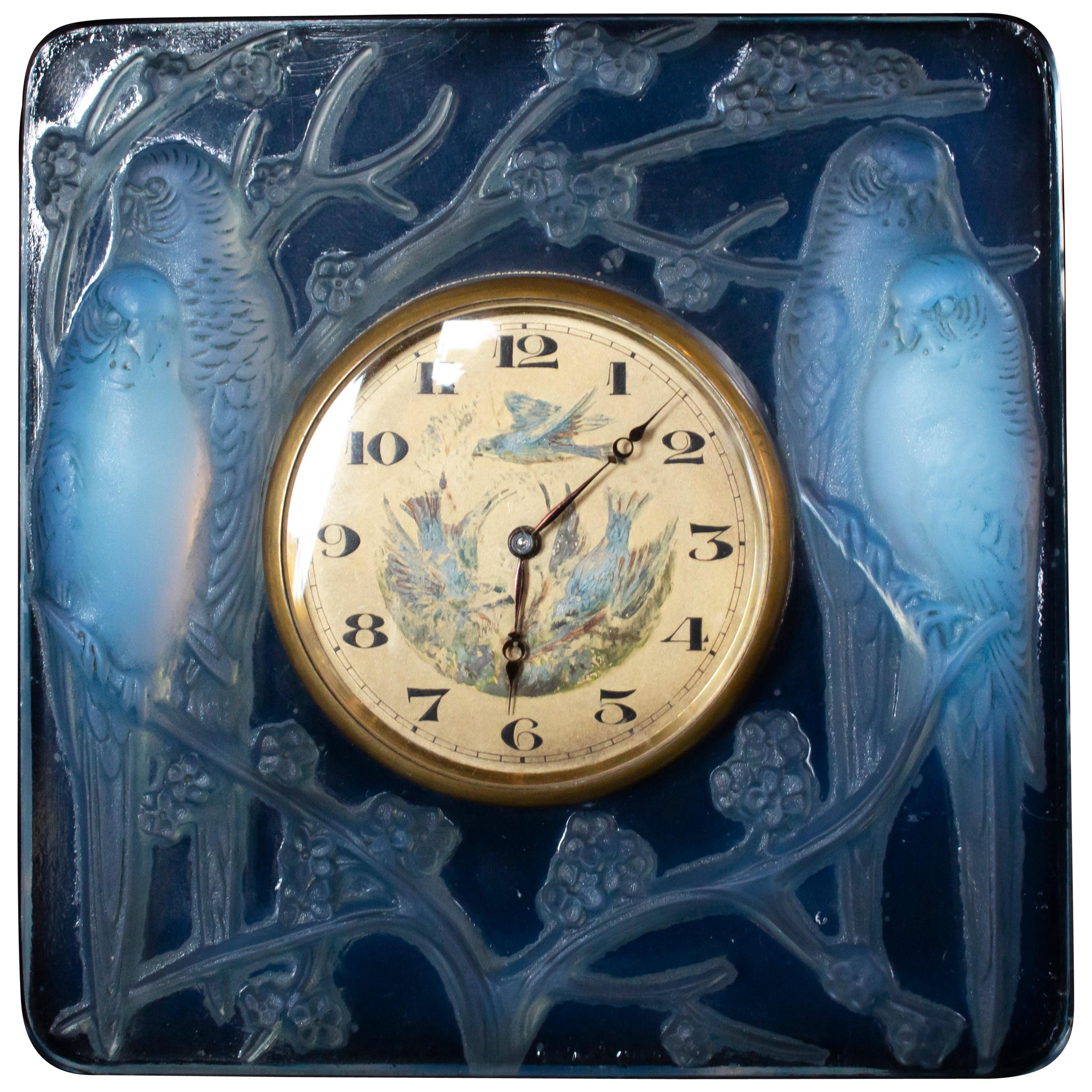Inséparables Art Deco Glass Clock by René Lalique