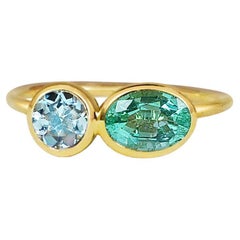Inséparables - Ovaler russischer Smaragd & runder Aquamarin, Toi & Moi Ring