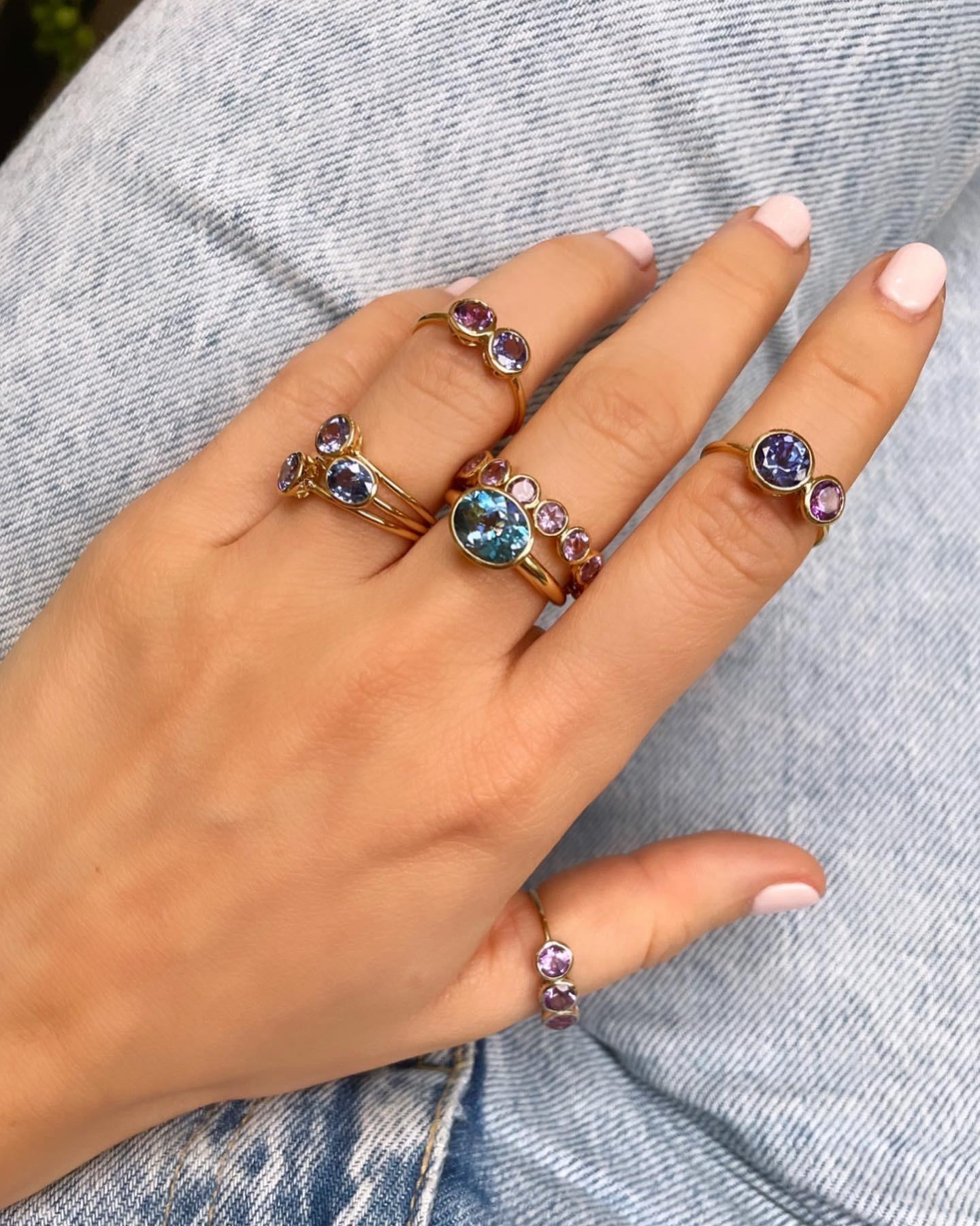 Round Cut Inséparables, Tanzanite & Amethyst, toi & moi cluster ring For Sale