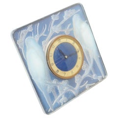 'Inseperables' Art Deco Opalescent Clock by Rene Lalique