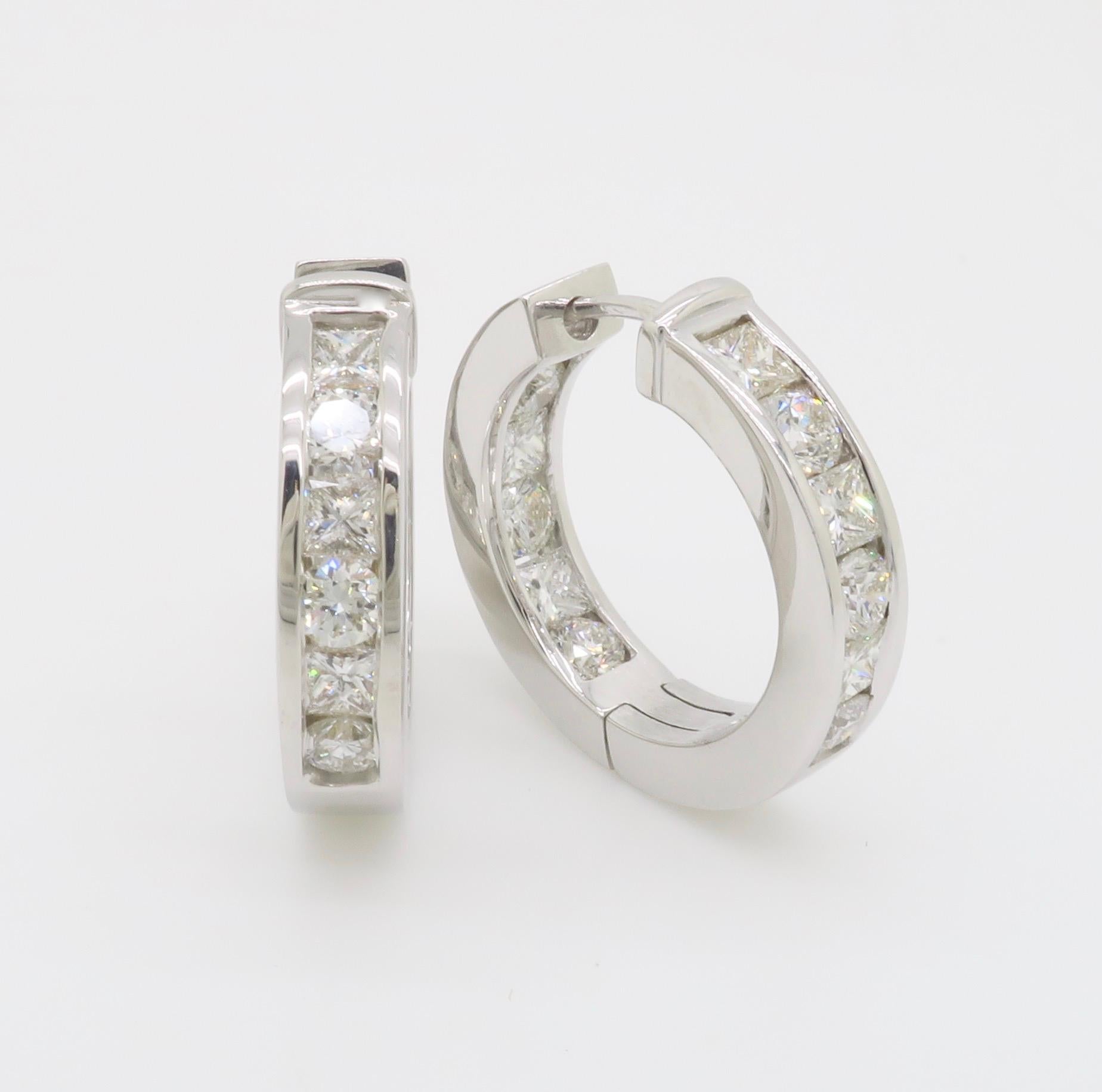 Inside-Out 3,70 Karat Diamant-Creolen mit runden Diamanten im Prinzessinnenschliff im Angebot 4