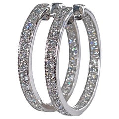 Boucles d'oreilles de 30 mm en or blanc 14 carats avec diamants ronds pavés de 3,0 ctw