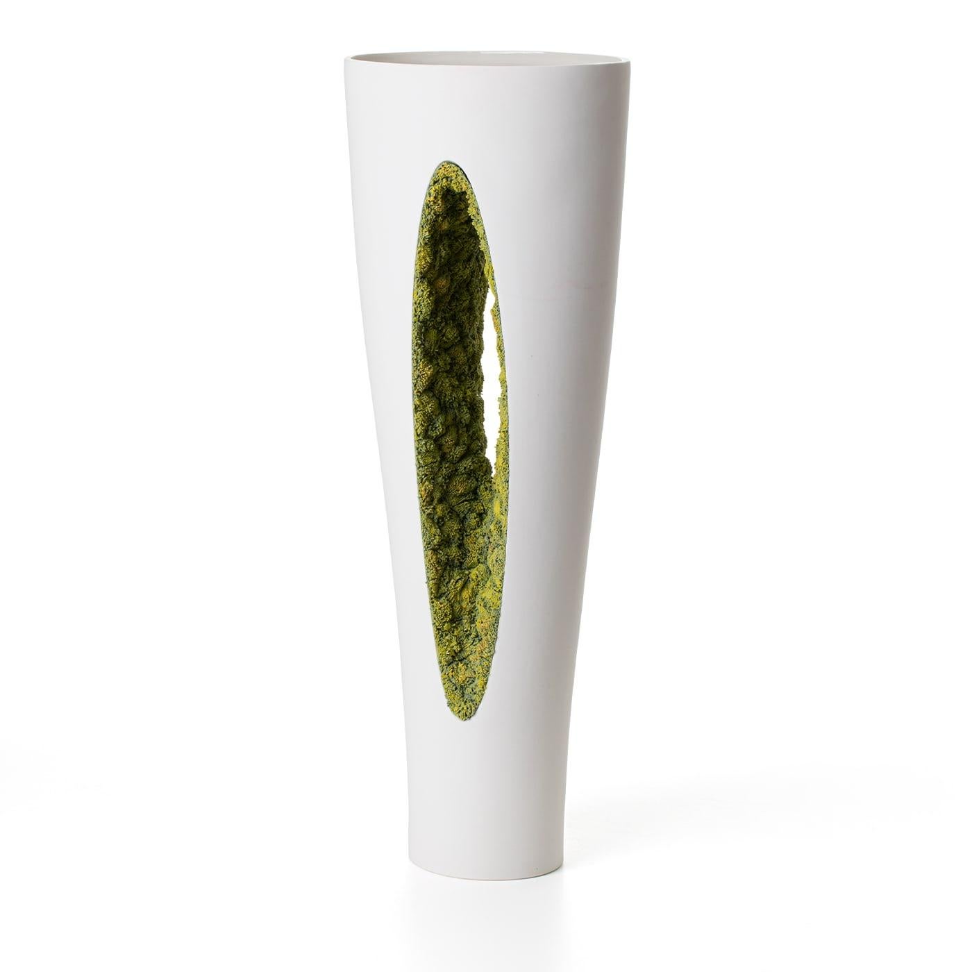 Inside-out Green Moss Vase In New Condition For Sale In Milan, IT