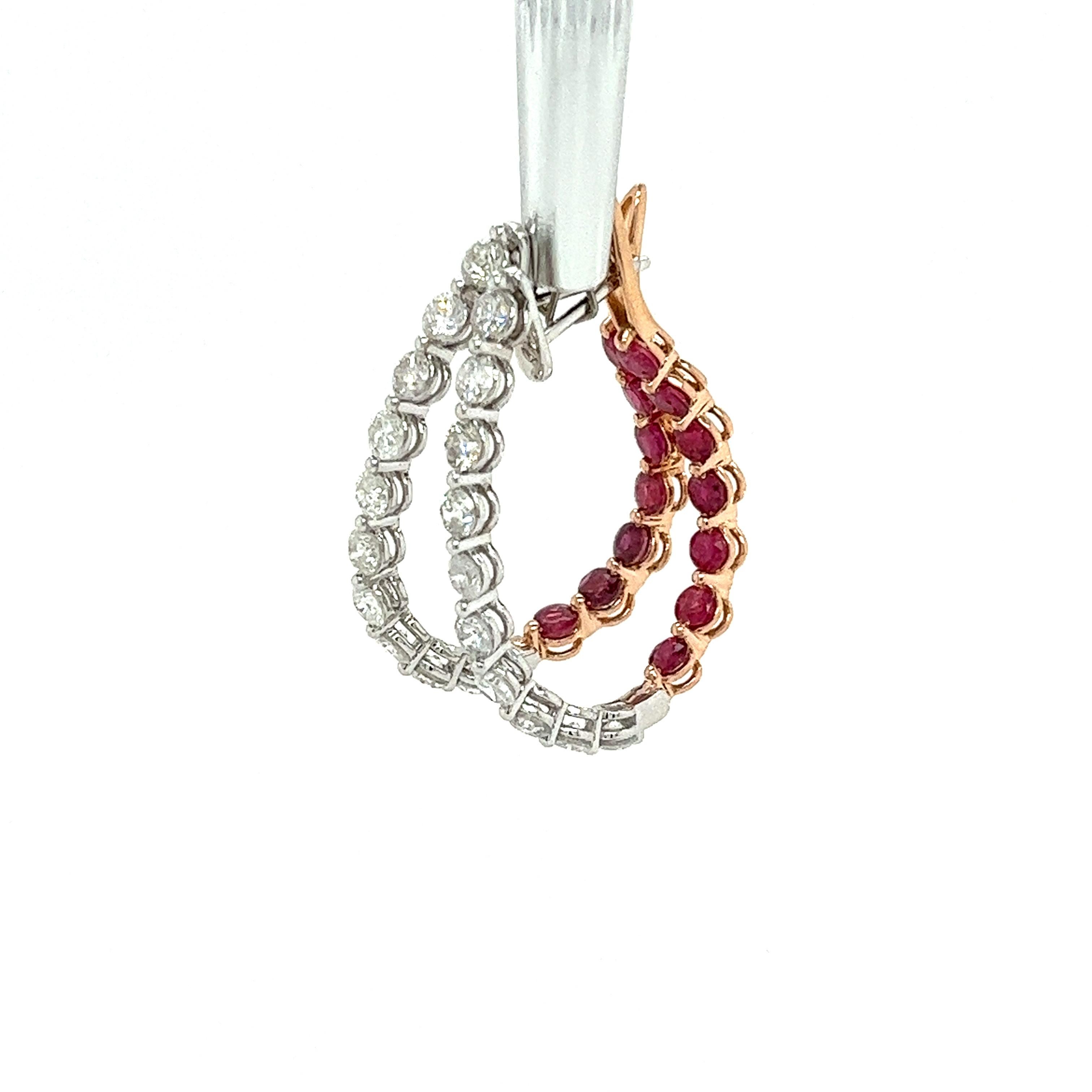 Modern Inside Out Round Diamond and Ruby Curved Hoop Earrings in 18K Gold For Sale