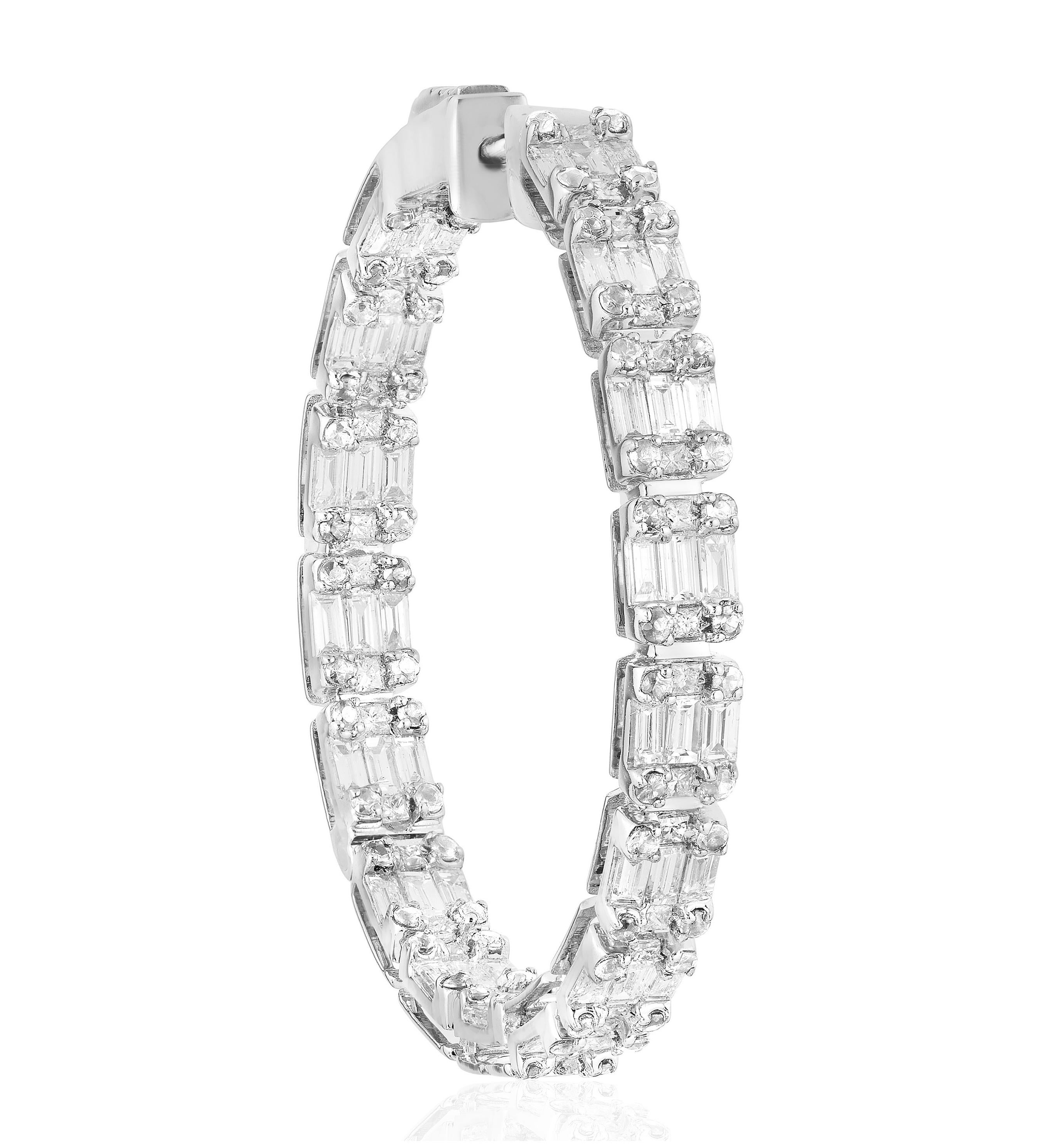 Inside- Outside Baguette and Princess Diamond Hoop Earrings in 18K White Gold, from 'G-One' Collection

Diamonds: G-H / VS, Approx. Wt: 5.0 Carats 