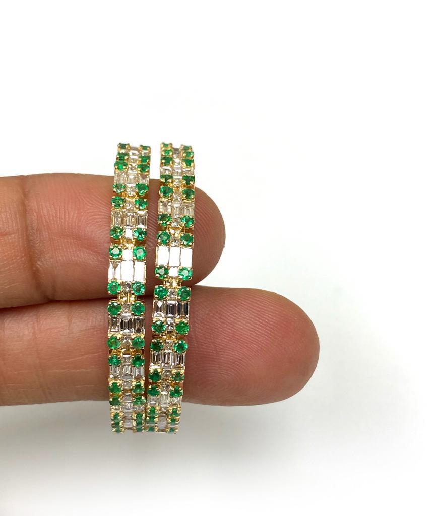 Contemporary Goshwara Inside-Outside  Emerald and Diamond Hoop Earrings For Sale