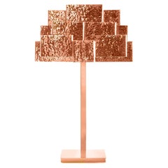 Inspirierende Baum-Tischlampe, gehämmertes Kupfer, InsidherLand von Joana Santos Barbosa
