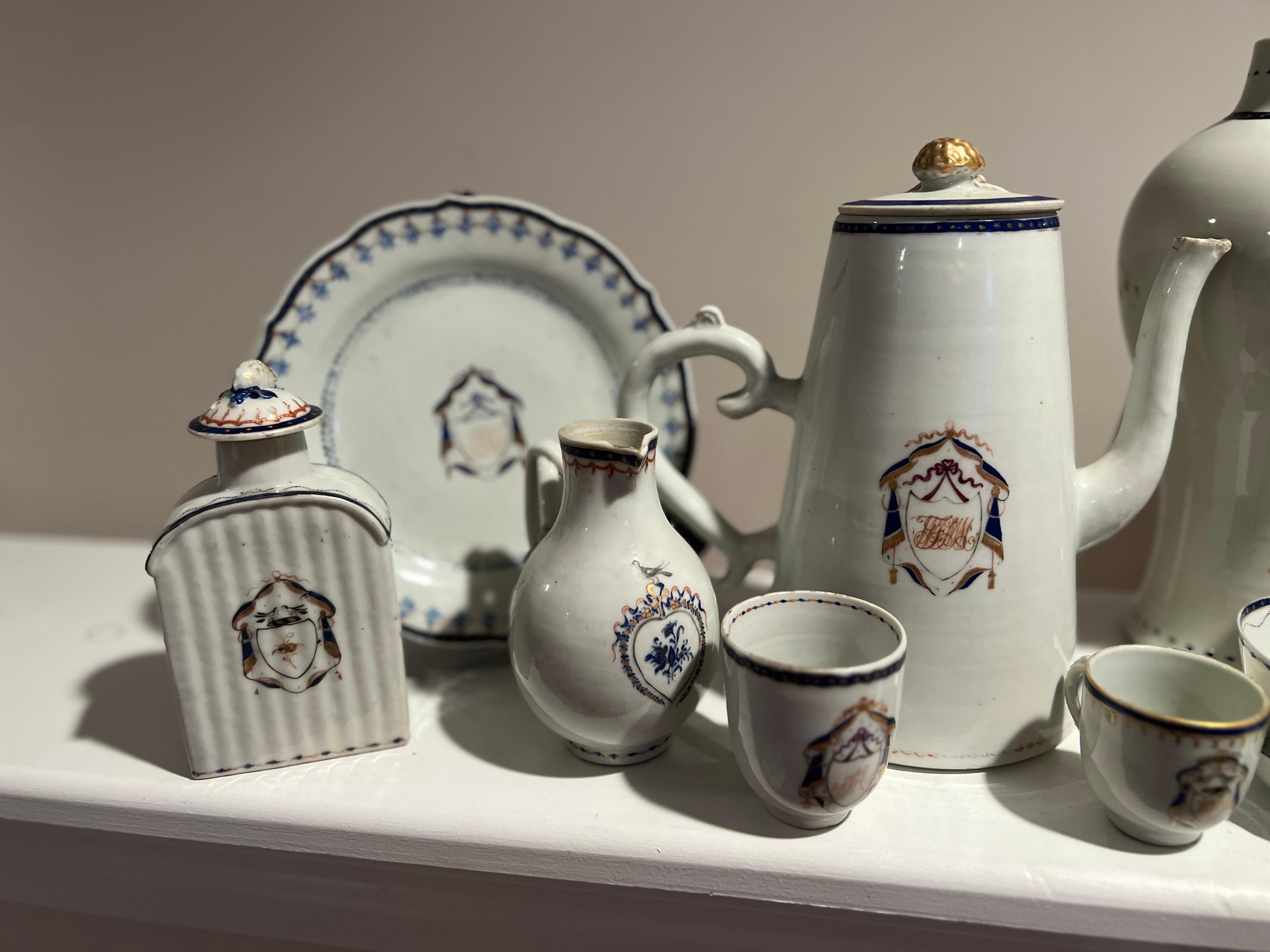 18th Century and Earlier Instant Chinese Export Collection - 15 Pc Armorial Blue & White Grouping 18th C. For Sale