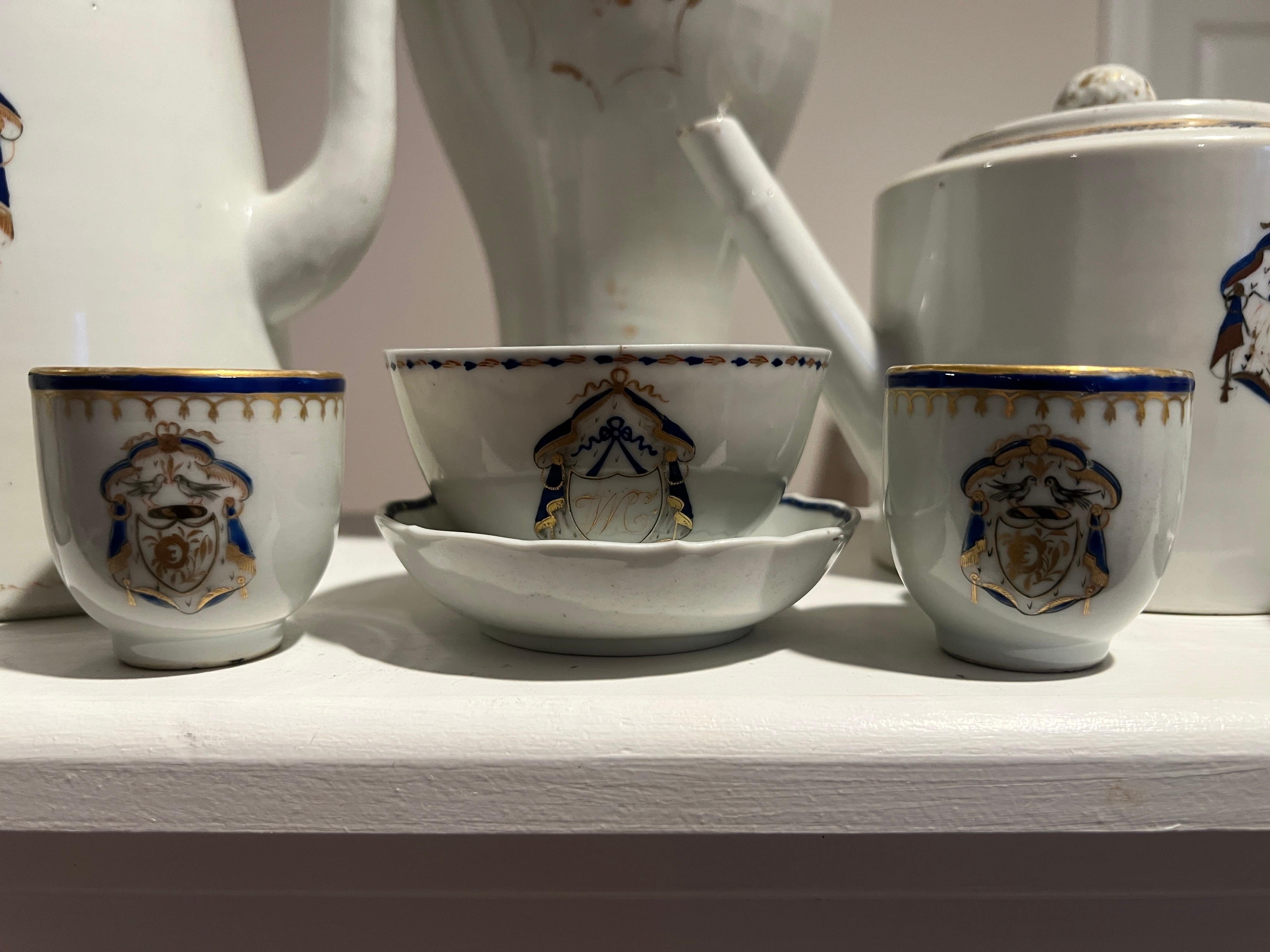 Instant Chinese Export Collection - 15 Pc Armorial Blue & White Grouping 18th C. For Sale 4