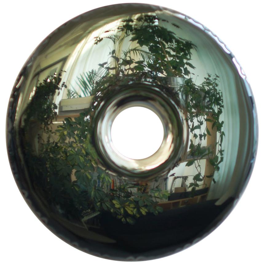 Miroir mural en acier inoxydable poli de couleur foncée et mate Rondo 95, en stock par Zieta