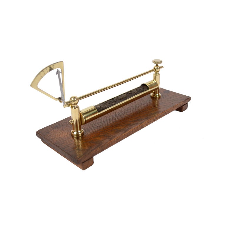 Instrument Used to Measure the Expansion of Metals For Sale at 1stdibs