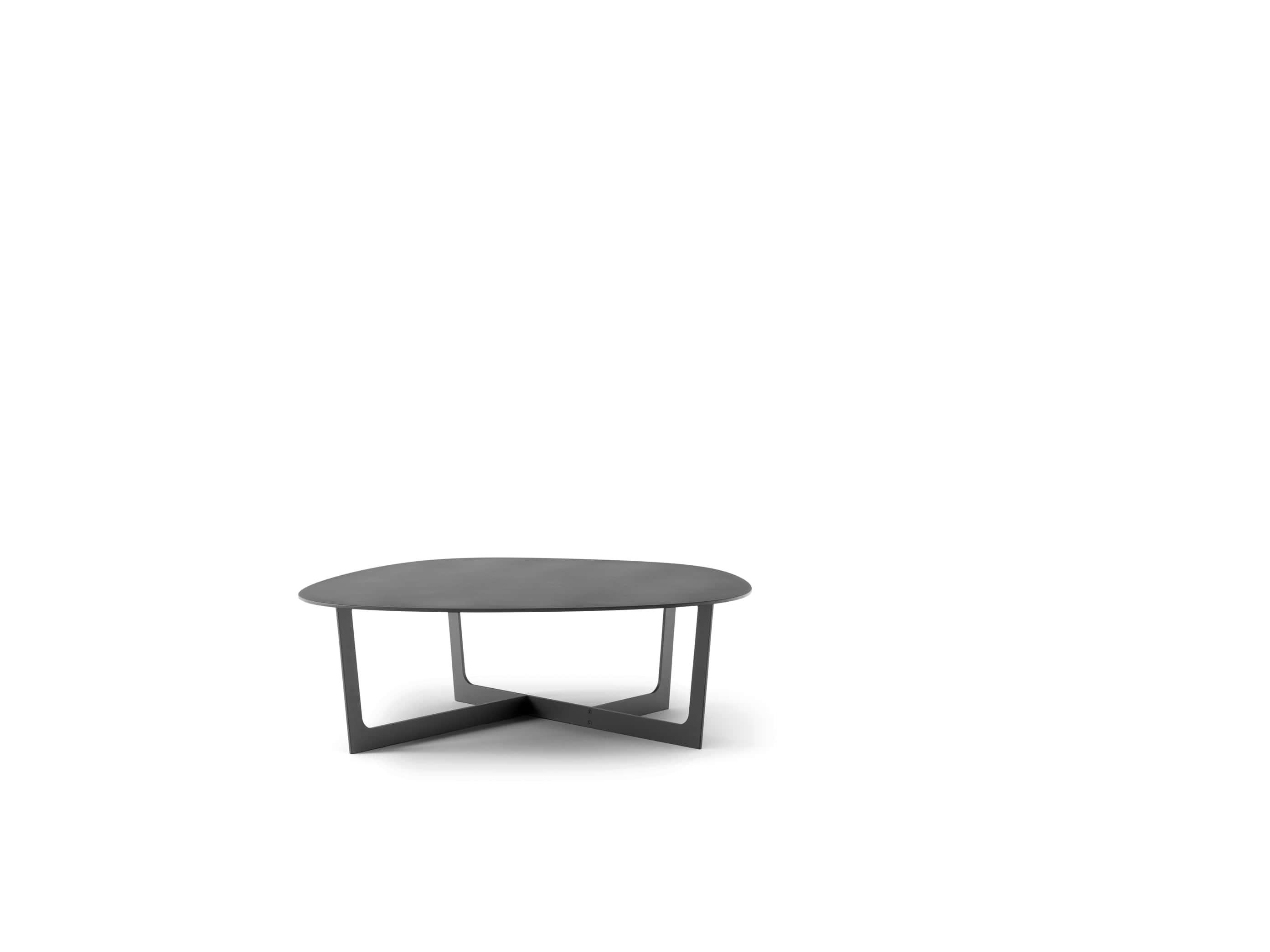 Scandinavian Modern Insula Coffee Table M5191 - Aluminum, textured black lacquered for Fredericia For Sale