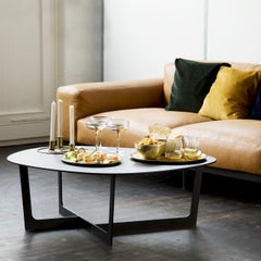 Insula Coffee Table M5192 - Aluminum, textured black lacquered for Fredericia