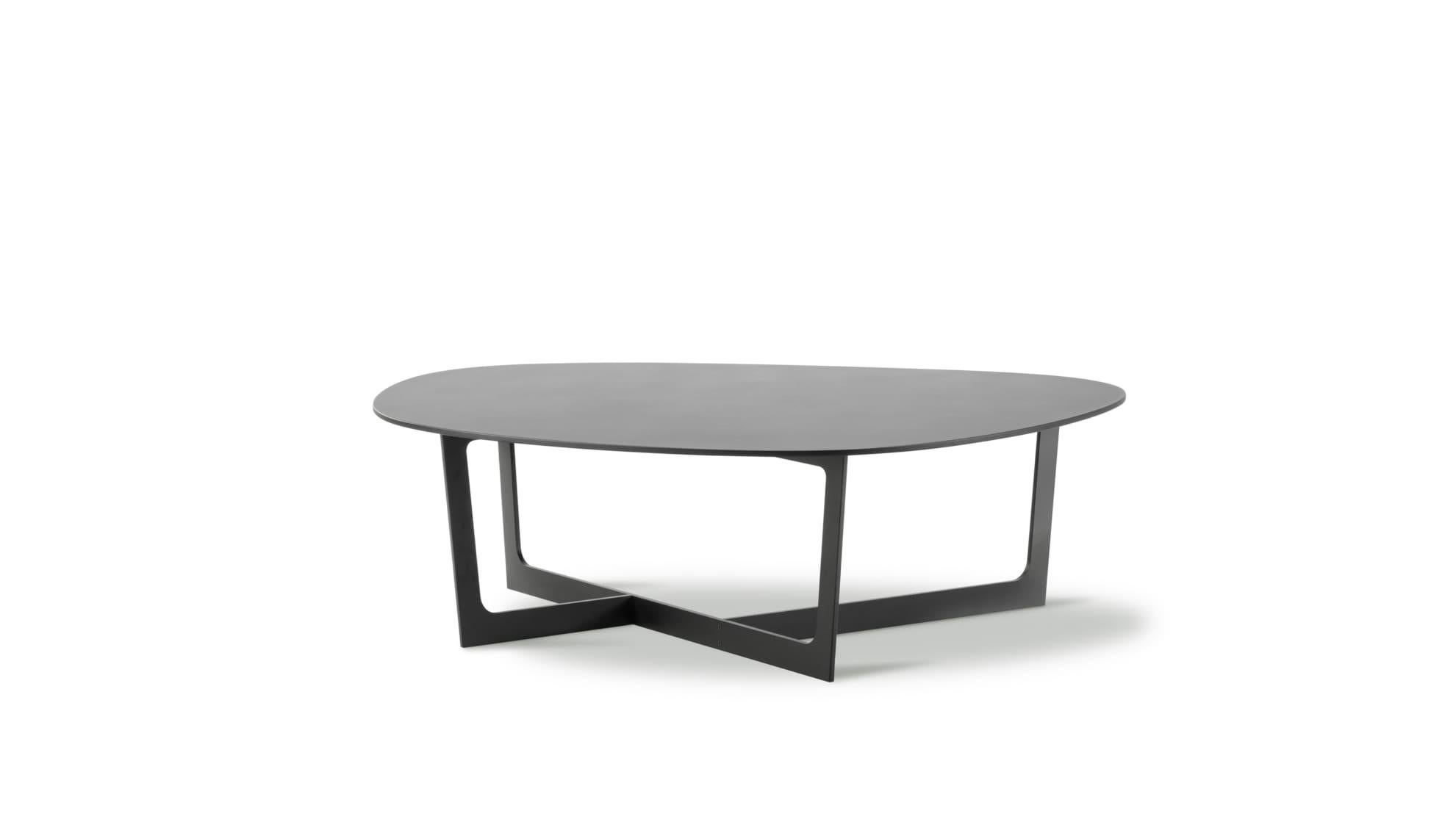Polonais Table basse Insula M5192 en aluminium, laquée noire texturée pour Fredericia en vente