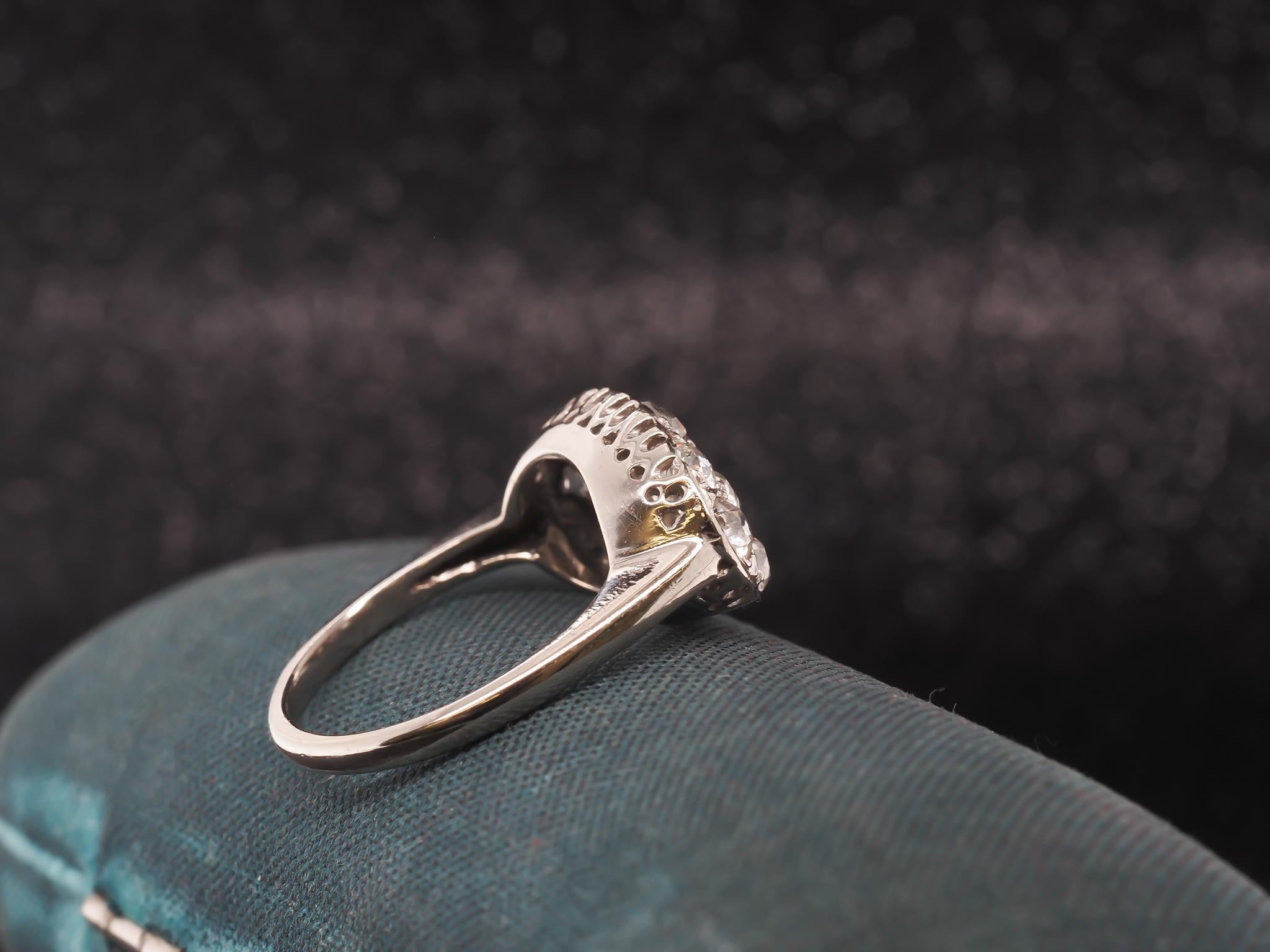 intage 1940s 14K White Gold Old Mine Diamond Cluster Ring In Good Condition For Sale In Hicksville, NY