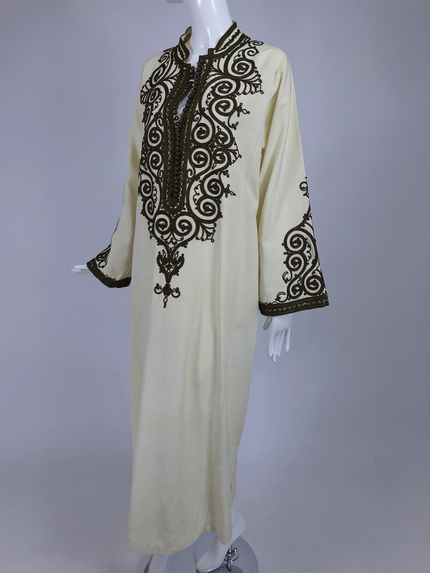 Vintage passementerie trimmed silk caftan in cream and brown labeled Atlas Silks handmade from the 1970s. Elaborate cord work (passementerie) covers most of the bodice of this caftan. The sleeve cuffs are also heavily decorated. The pull on caftan