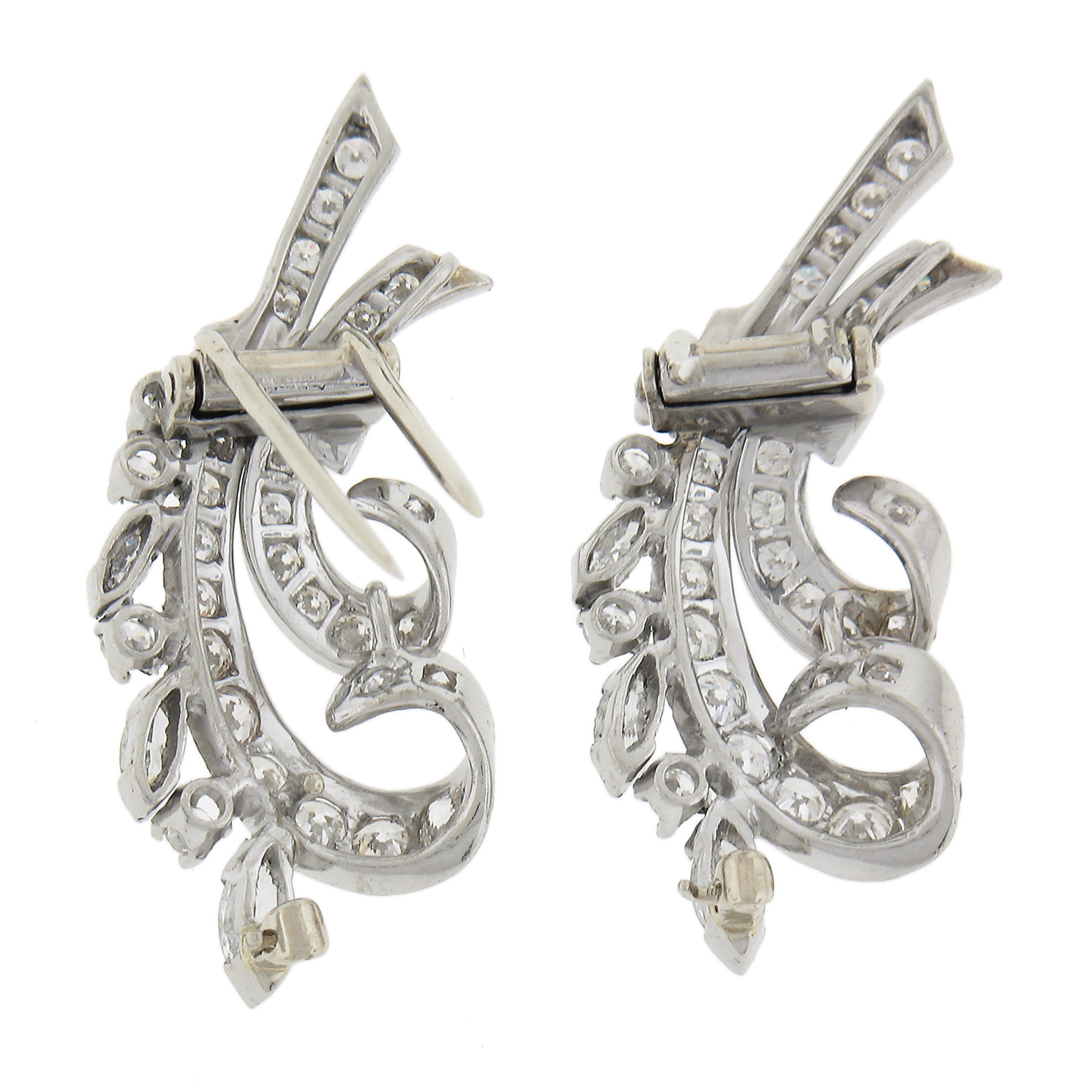 intage Platinum 2.32ctw Diamond Pair of 2 Floral Bouquet Clip Pins Brooches In Excellent Condition For Sale In Montclair, NJ