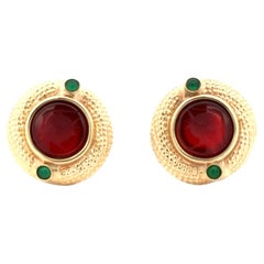 Retro Intaglio Carnelian Emerald 14 Karat Yellow Gold Round Lever-Back Earrings