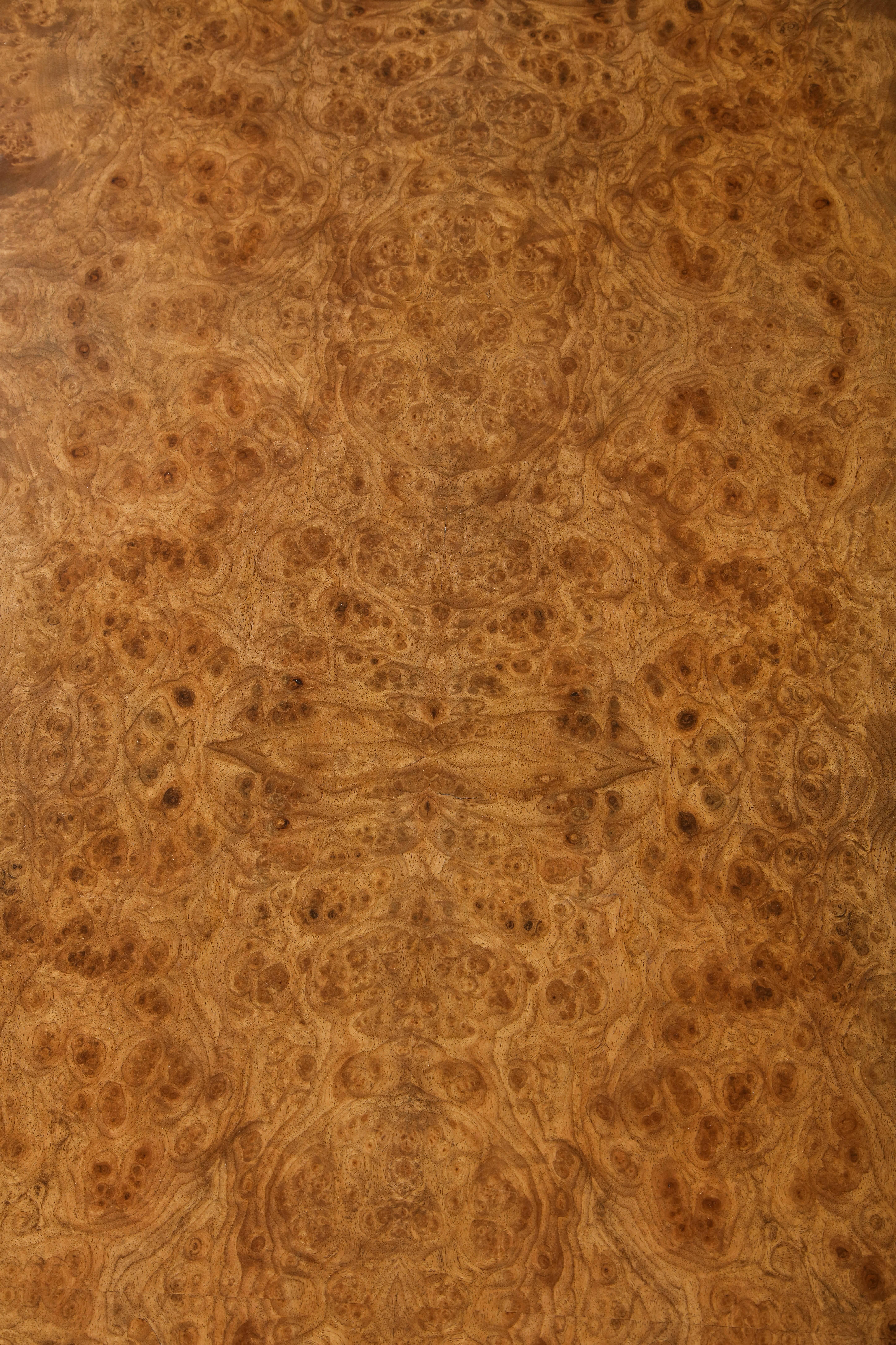 Intaglio Dining Table in Walnut Wood Offered by Vladimir Kagan Design Group 3