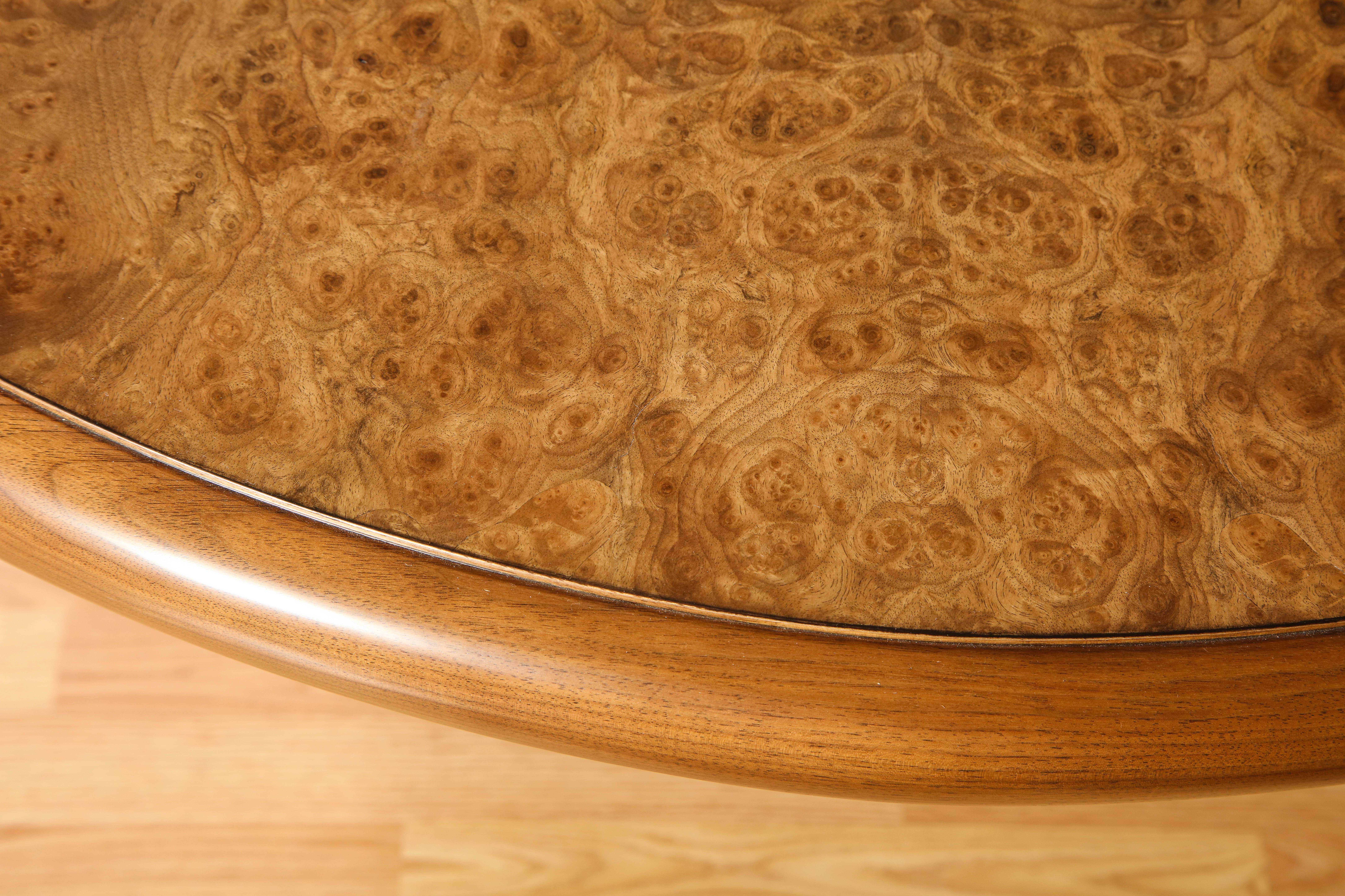Intaglio Dining Table in Walnut Wood Offered by Vladimir Kagan Design Group 2
