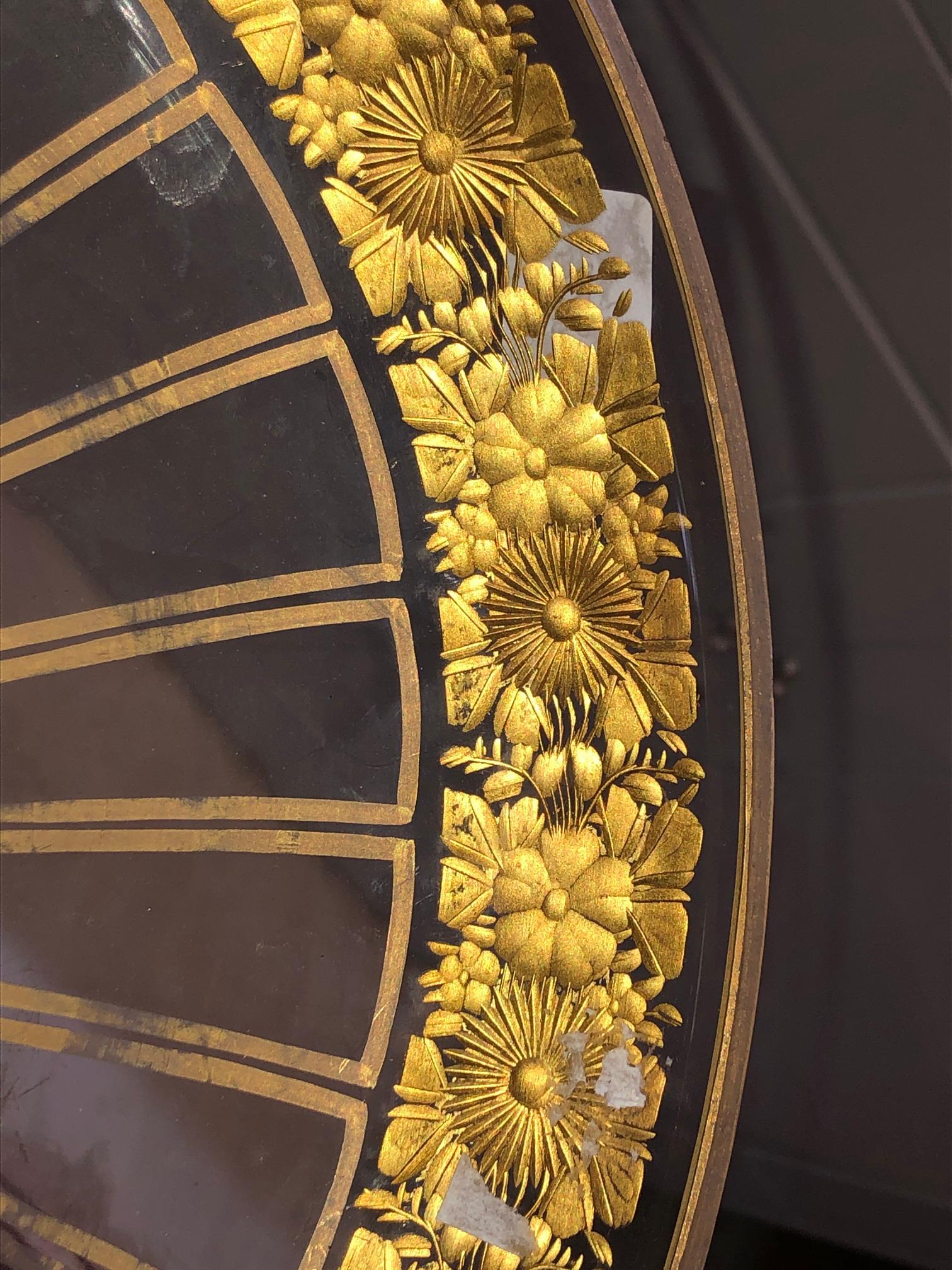 Bol con pedestal de cristal de Bohemia calcográfico y dorado y plato a juego en venta 8