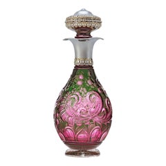 Parfum Intaglio Glass de Stevens & Williams
