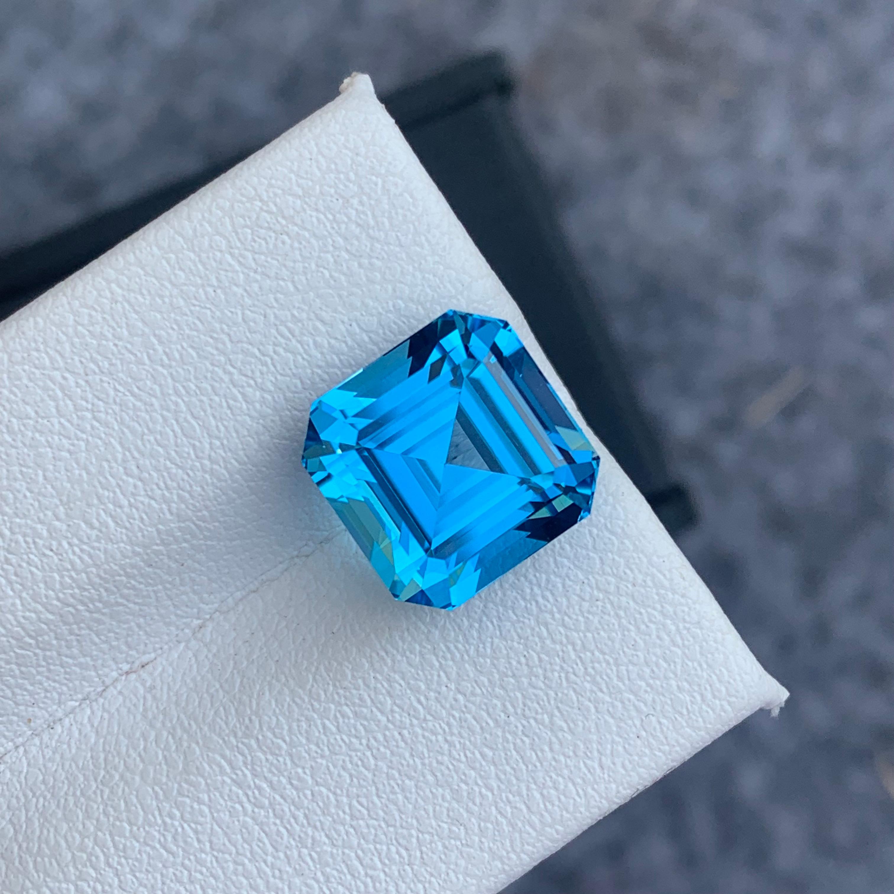 Intense Color 9.55 Carat Loose Electric Blue Topaz Asscher Cut Gemstone  For Sale 3