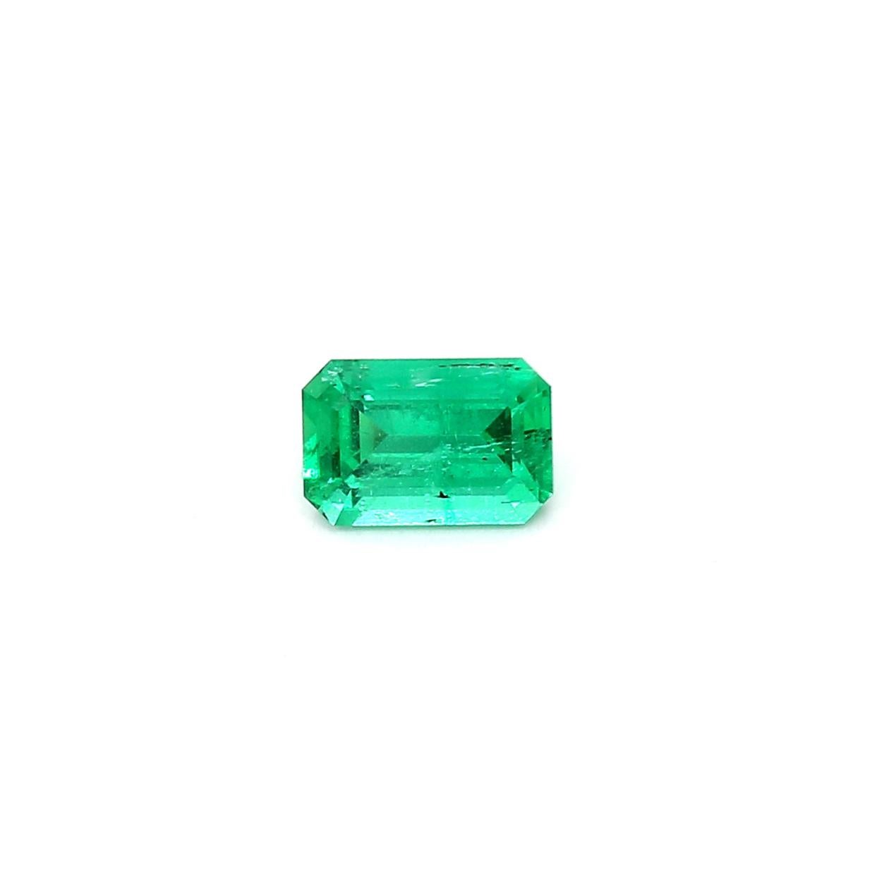 Modern Intense Green Emerald Cut Emerald Ring Gem 0.54 Carat Weight For Sale