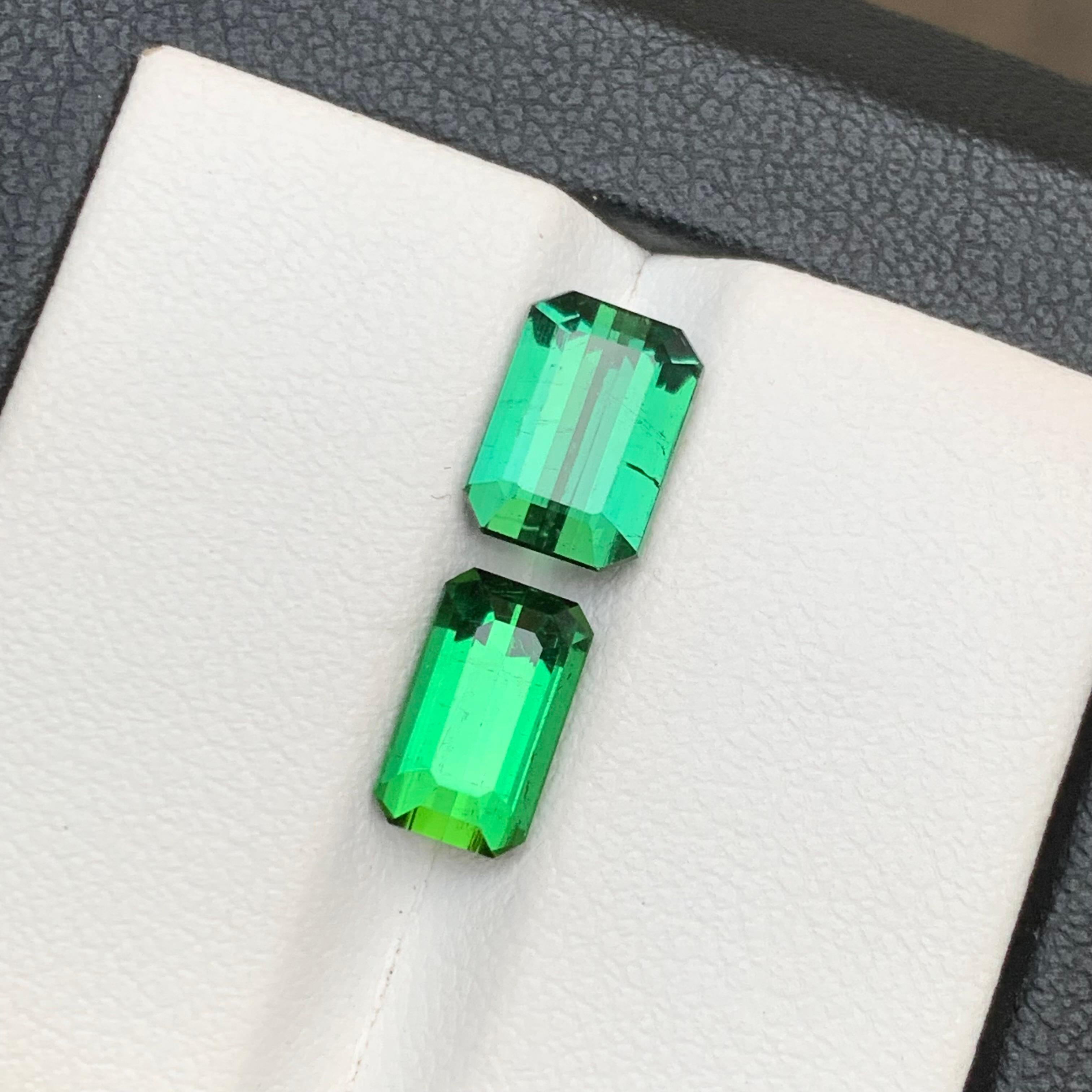 Intense Green Natural Tourmaline Gemstones 4.15 Ct for Rings, Pendants Jewelry For Sale 5