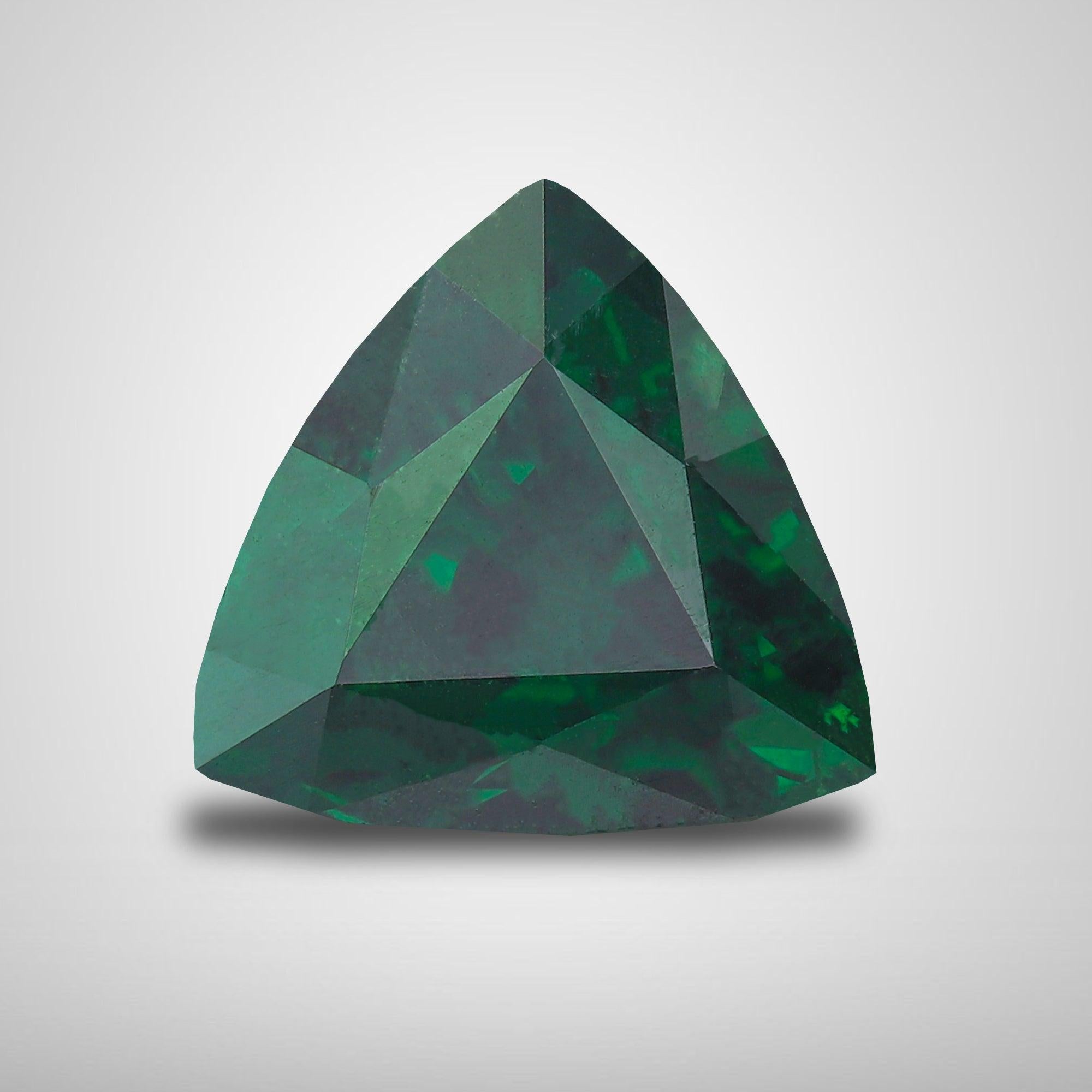 Gemma di granato tsavorite verde intenso, in vendita a prezzi all'ingrosso gemma di granato tsavorite naturale di alta qualità e senza difetti da 3,05 carati certificata proveniente dal Kenya.

Informazioni sul prodotto:
TIPO DI GEMME	Gemma di