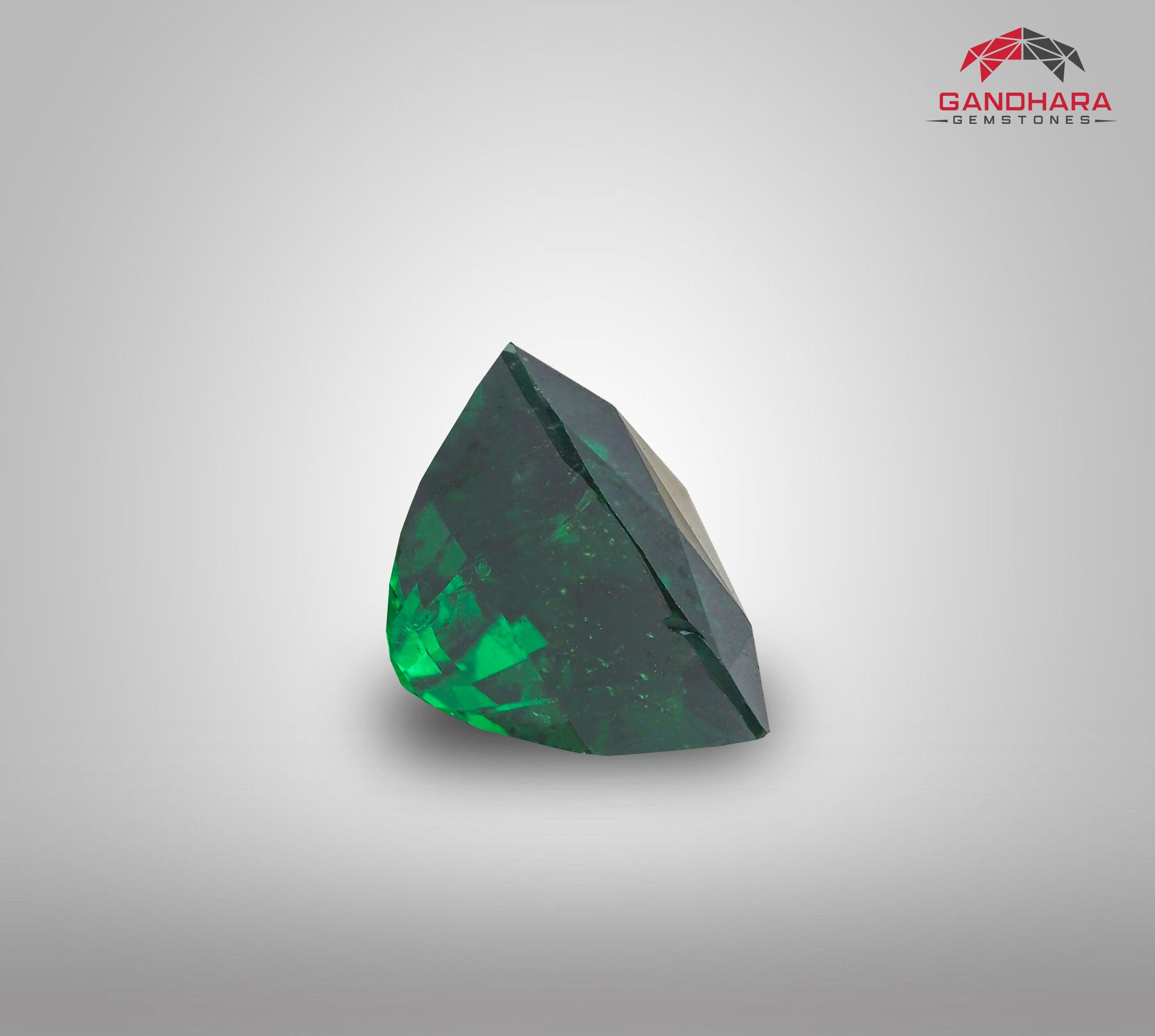 Moderno Gemma di granato tsavorite verde intenso 3,05 carati Greene & Greene per anelli in vendita