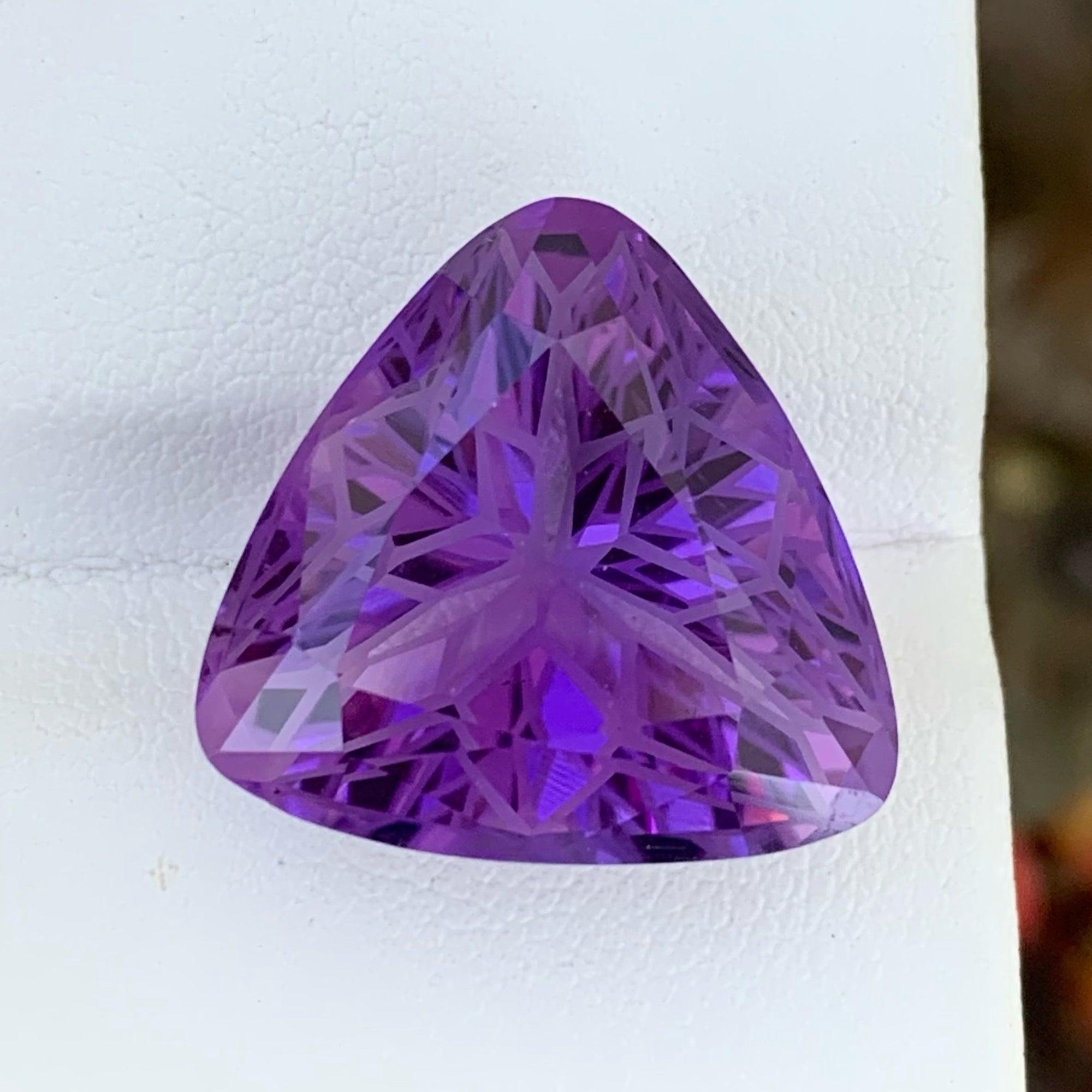 intensiver lila Amethyst-Stein 19.60 CT AAA glänzender loser Amethyst-Schmuck für Damen oder Herren im Angebot