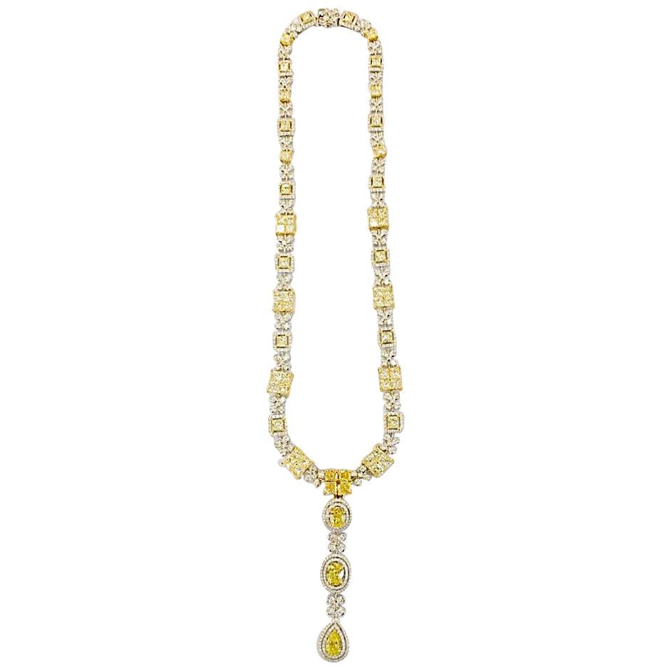 GIA 18.84 Carat Intense Yellow and White Diamond Necklace 18 Karat white gold