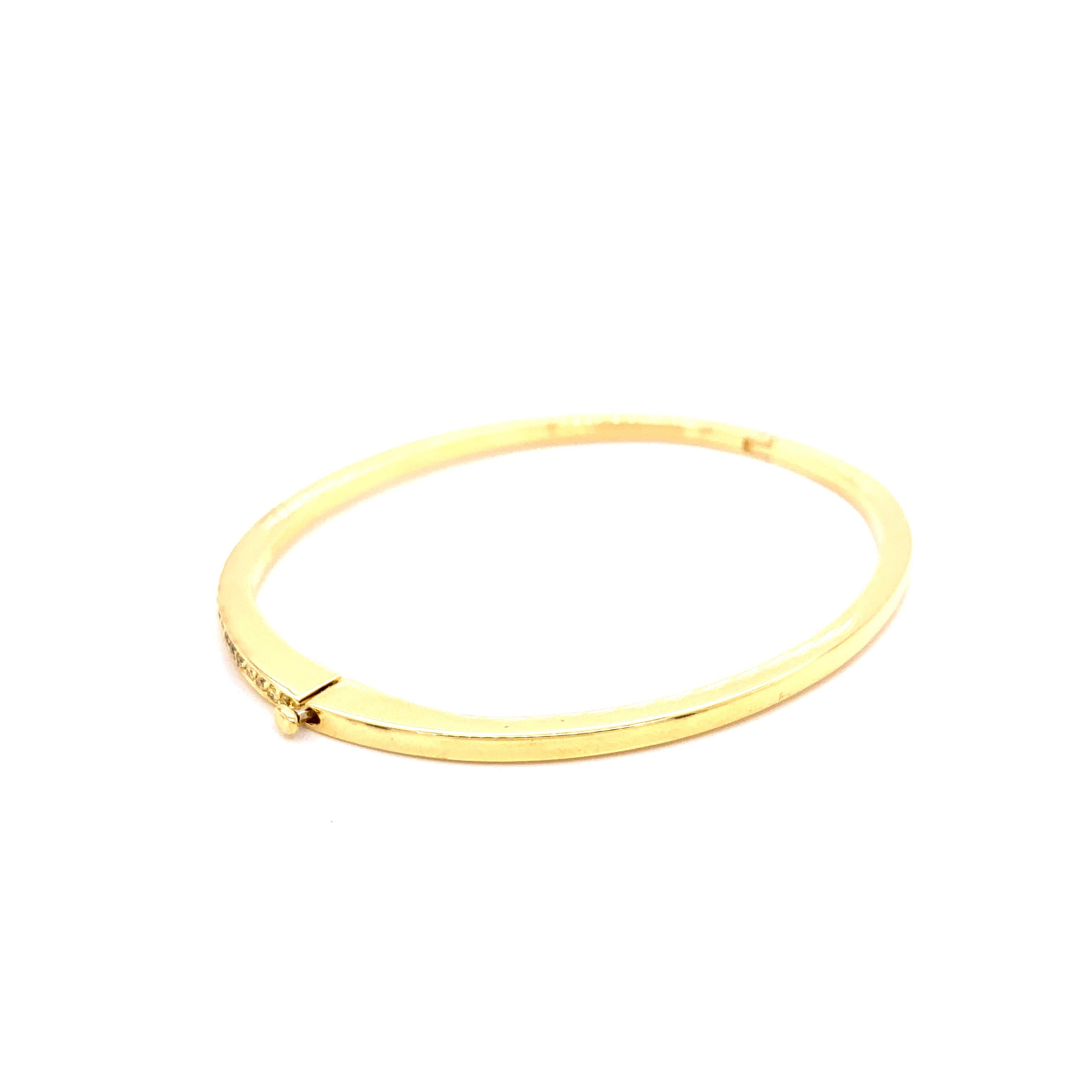 Contemporain Bracelet jonc en or jaune 18 carats et diamants ronds jaunes intenses en vente