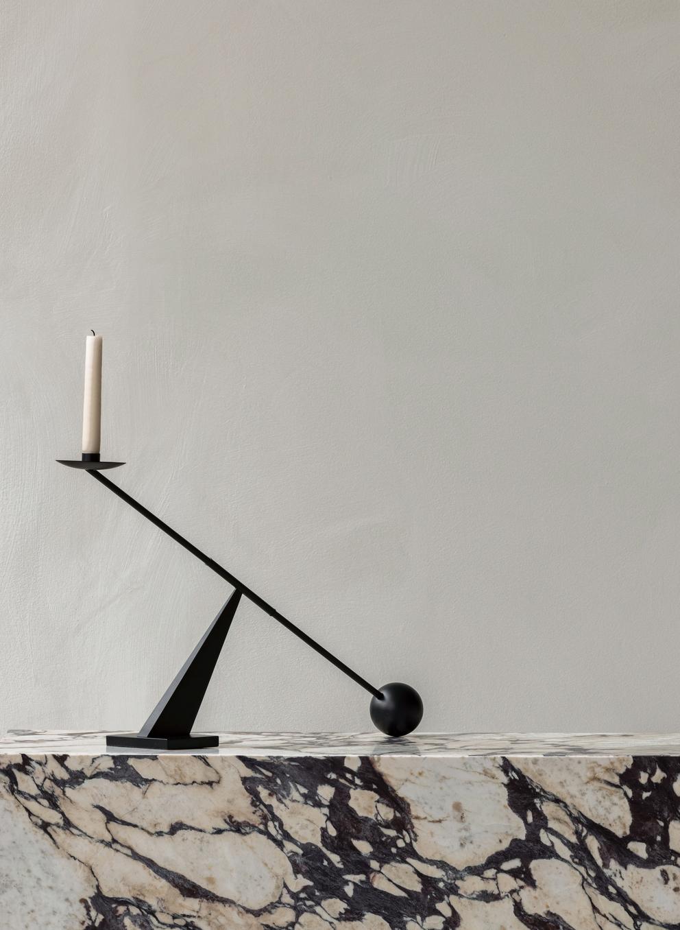 Interconnect Kerzenhalter aus schwarzem Stahl von Colin King für Audo (Gemalt) im Angebot