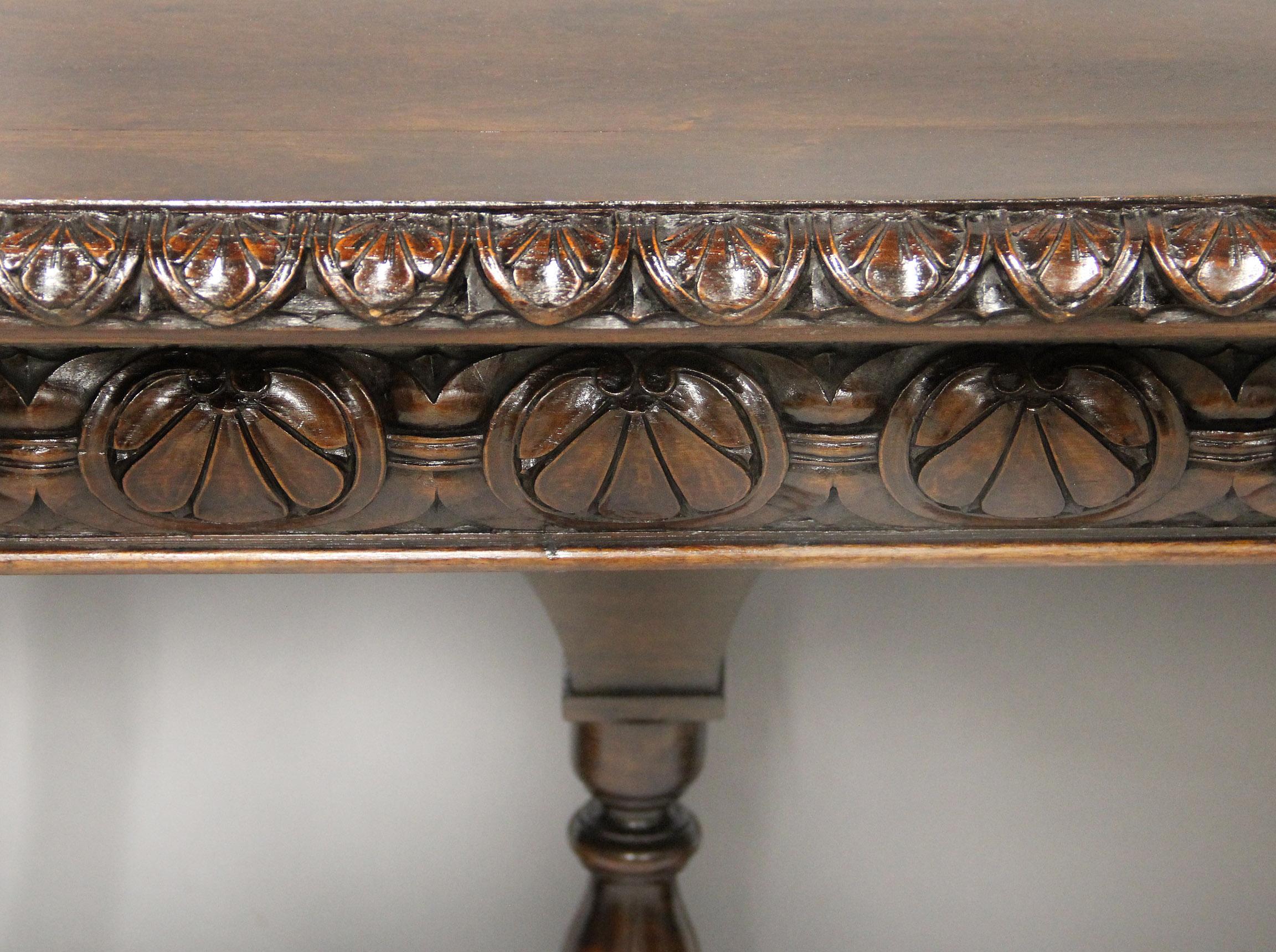 Hand-Carved Interesting 19th Century American Renaissance Style Carved Oak Refectory Table For Sale