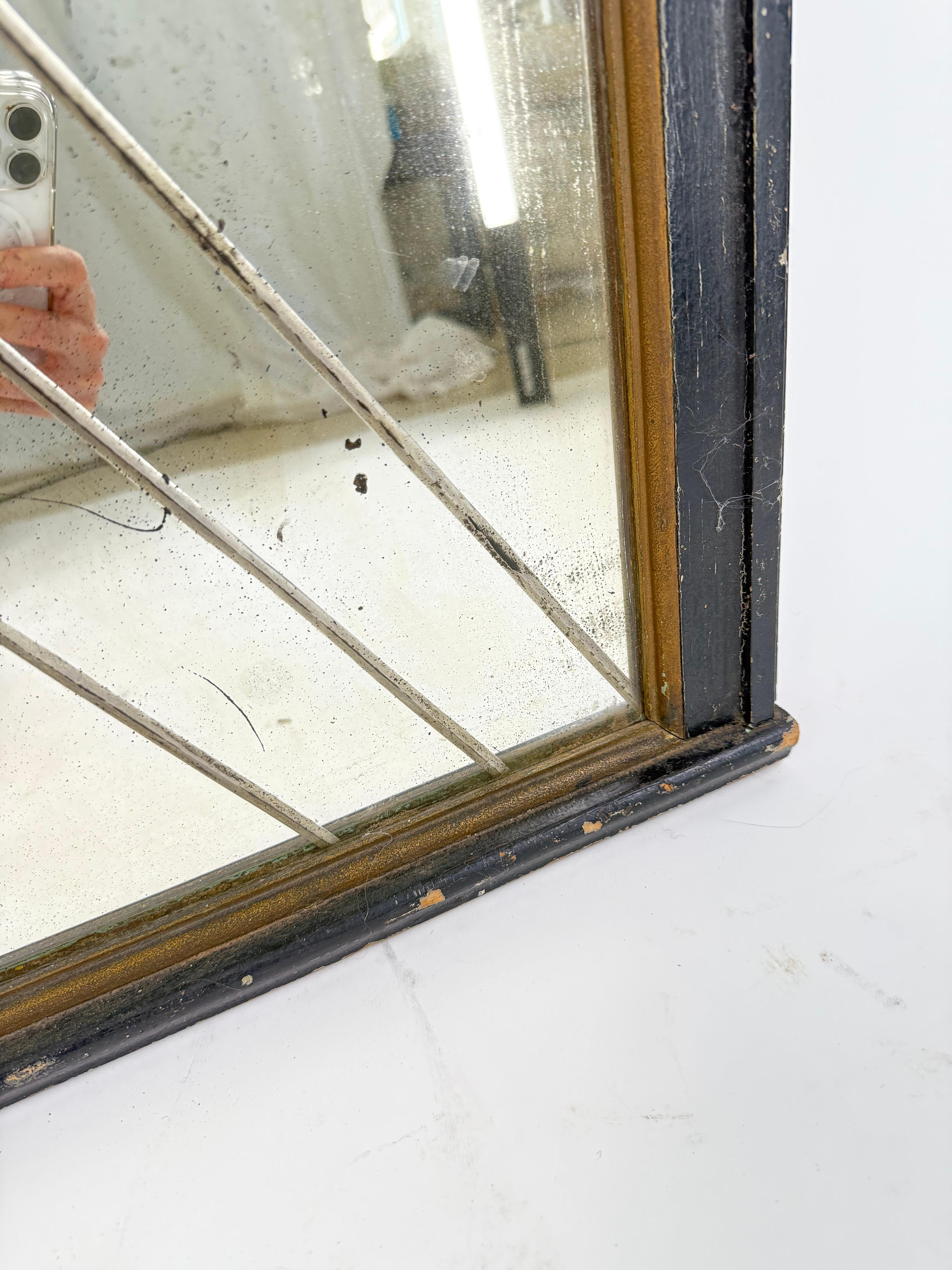 interesting and Unusual Art Deco Mirror with etched geometric lines In Good Condition For Sale In Dallas, TX