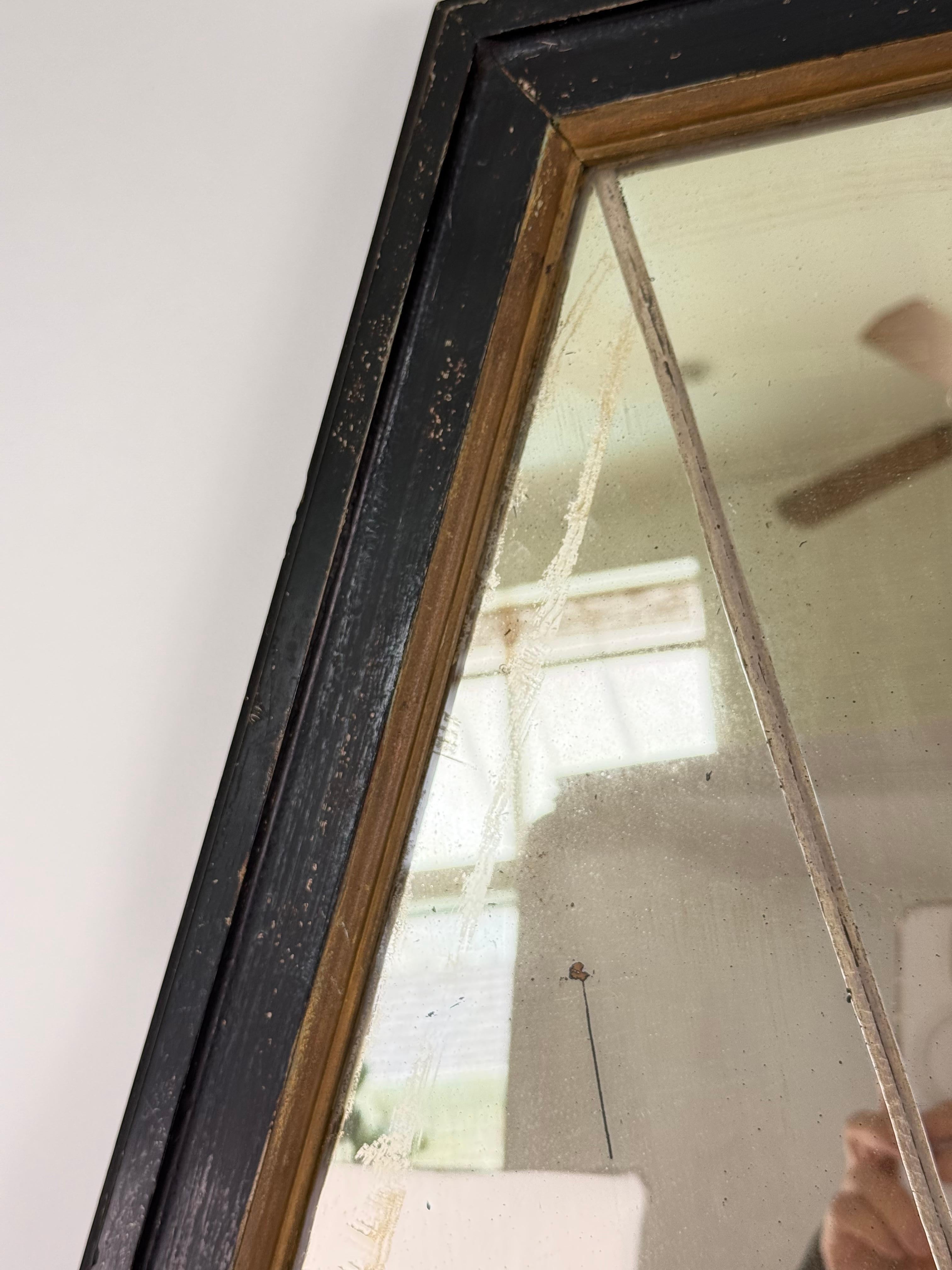 Early 20th Century interesting and Unusual Art Deco Mirror with etched geometric lines For Sale