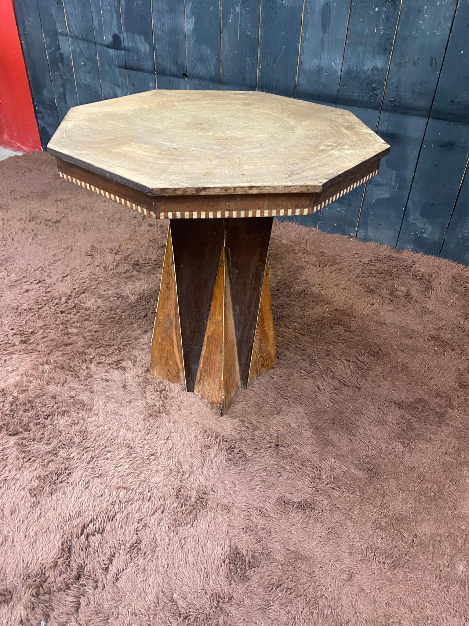 Interesting Art Deco Africanist Pedestal Table, circa 1930 For Sale 3