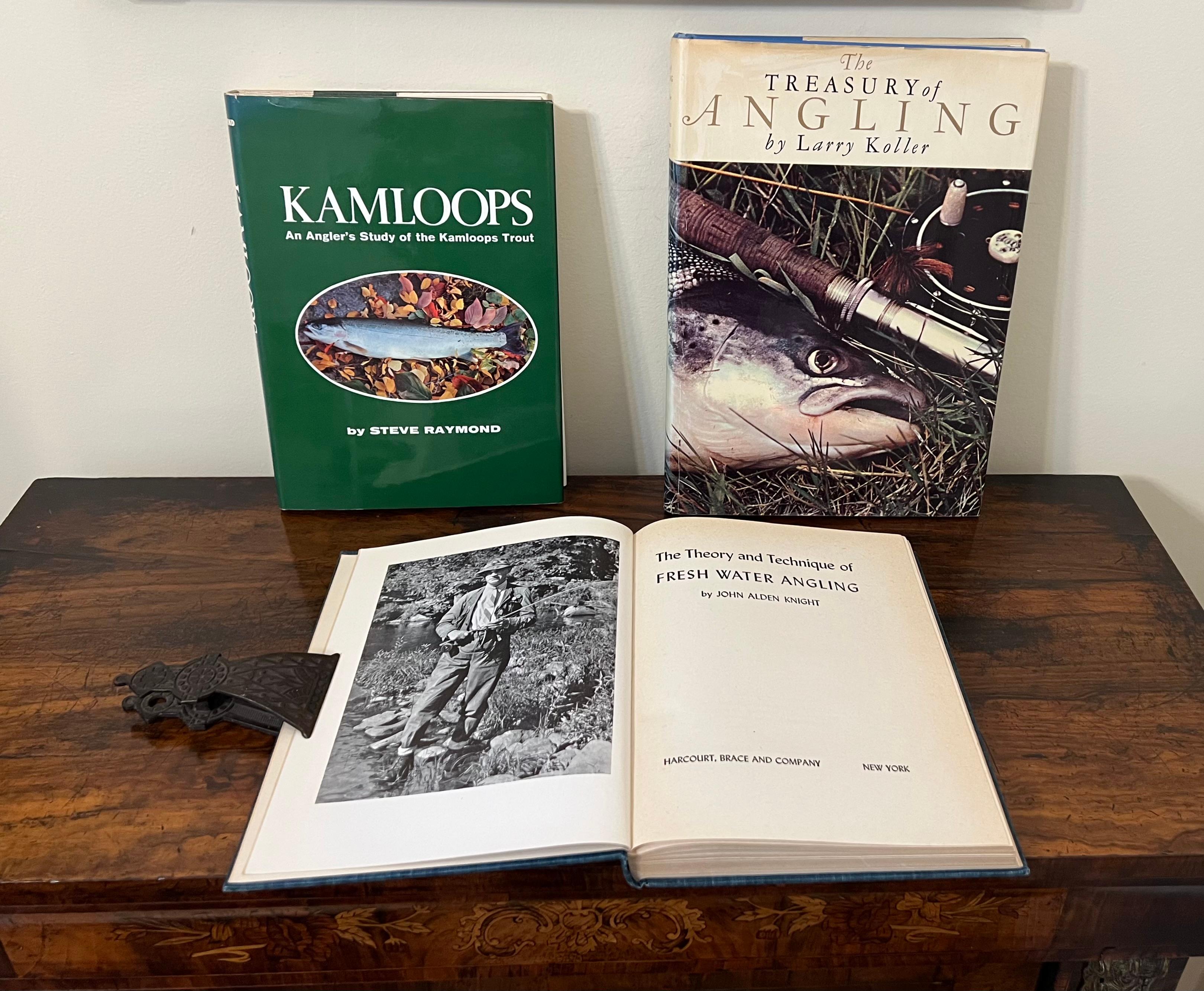 Américain Intéressant ensemble de 13 livres vintage sur la pêche à la mouche, y compris des premières éditions. en vente