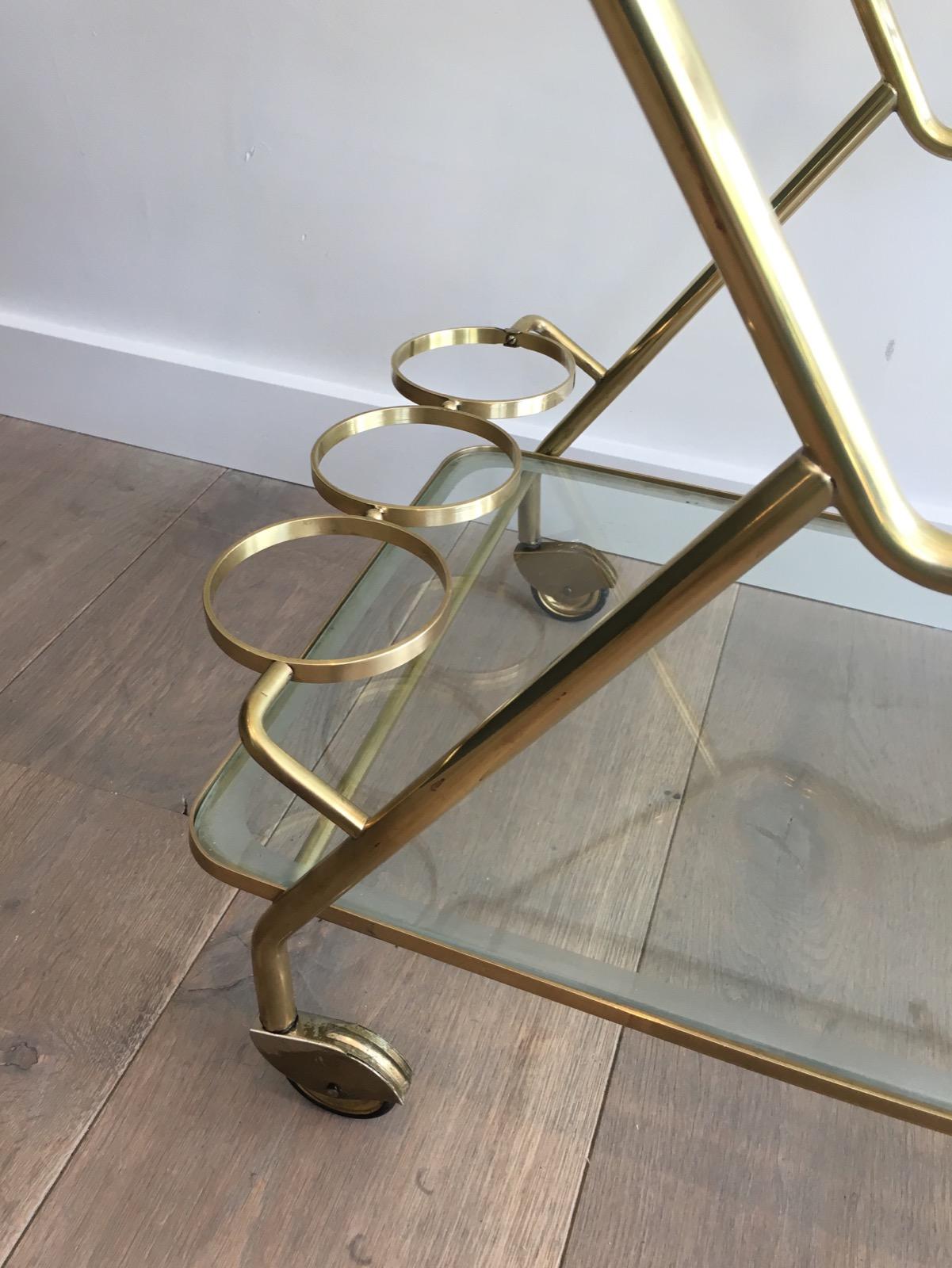 Interesting Italian Design Brass and Engraved Glass Drinks Trolley, circa 1950 For Sale 4