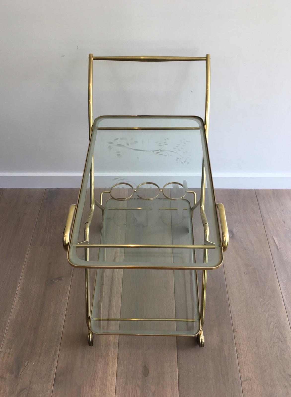 Interesting Italian Design Brass and Engraved Glass Drinks Trolley, circa 1950 For Sale 6