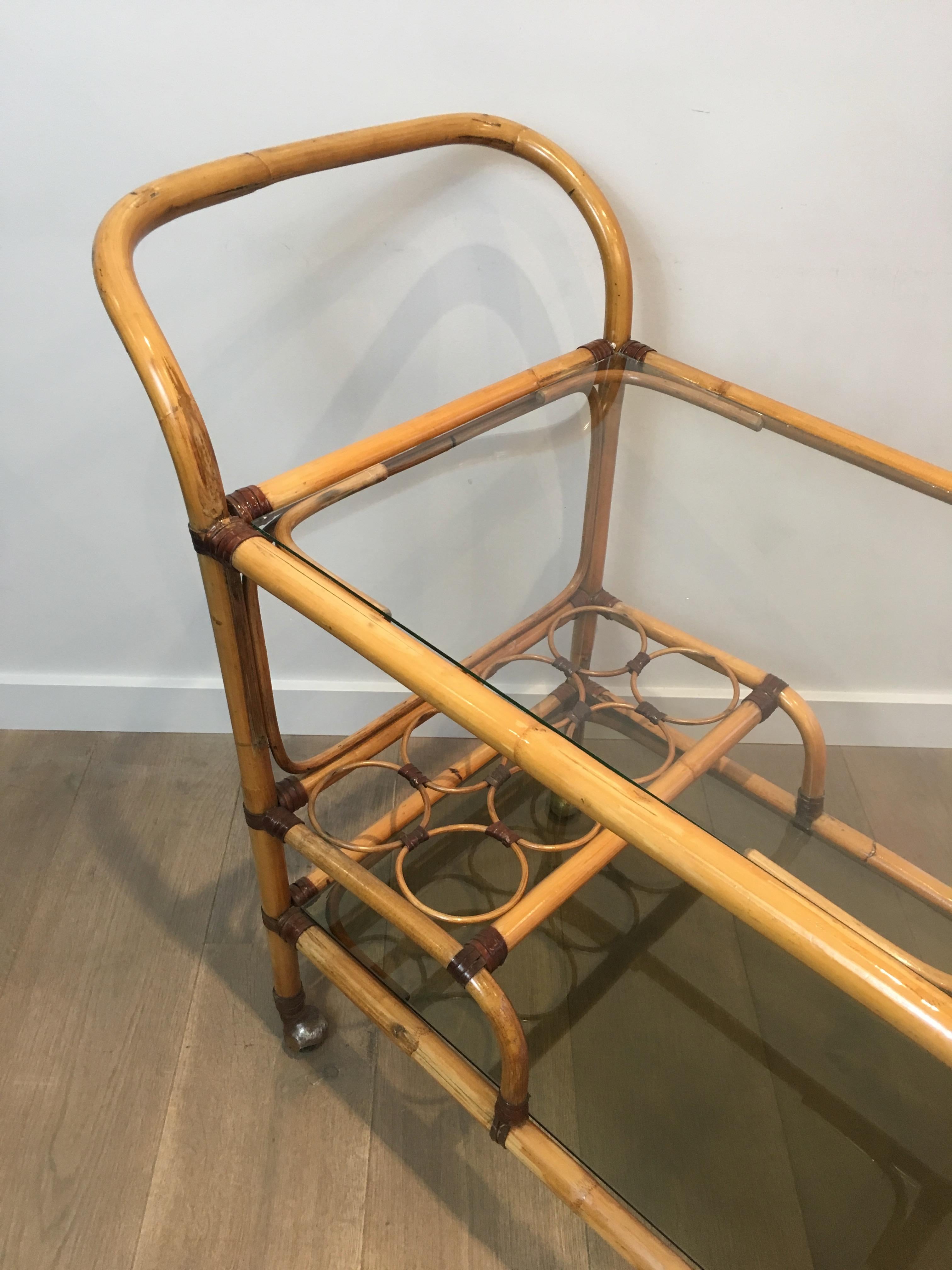 Interesting Rattan Drinks Trolley with Leather Links, French, circa 1950 In Good Condition For Sale In Marcq-en-Barœul, Hauts-de-France