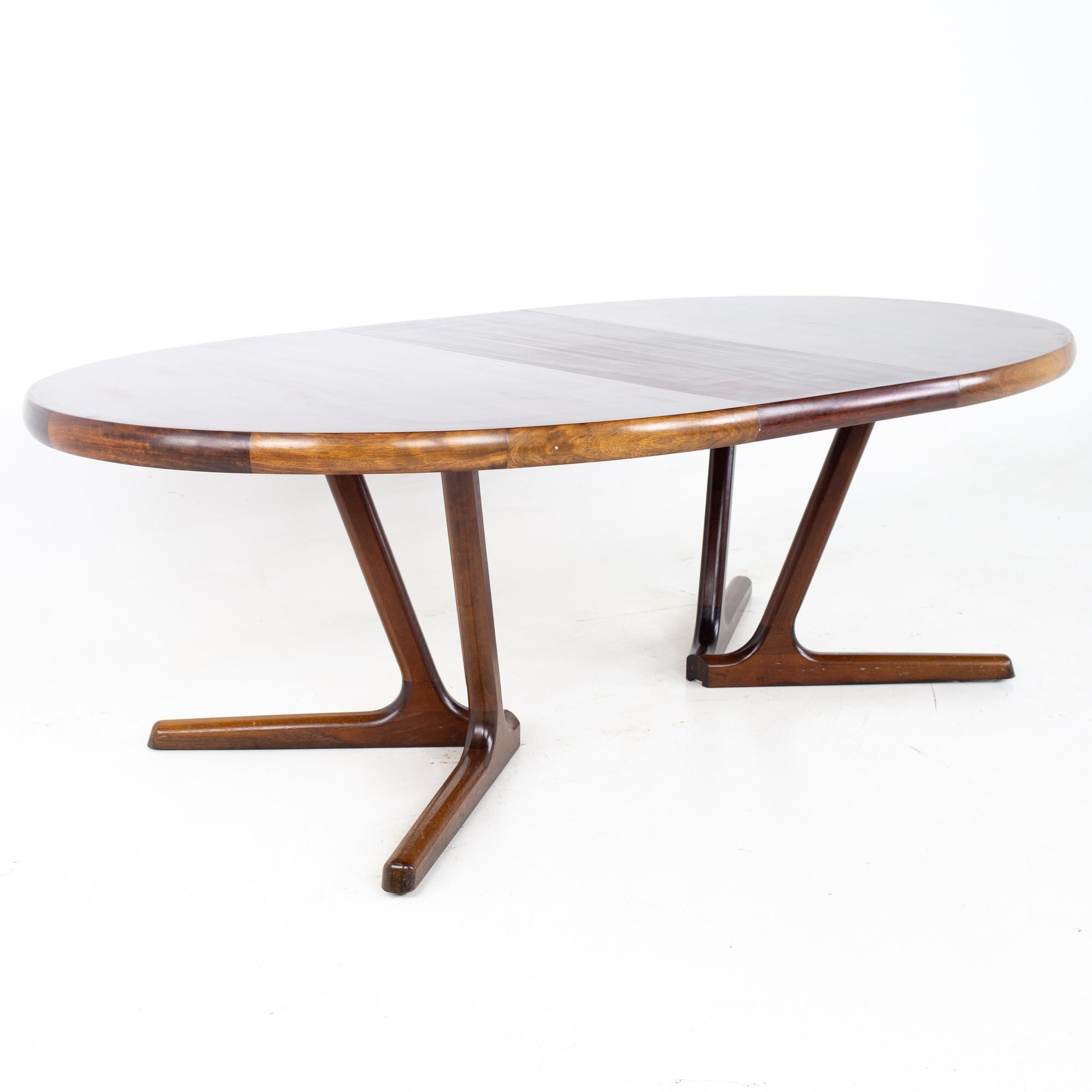 Late 20th Century Interform Collection MCM Danish Rosewood 12 Person Expanding Oval Dining Table